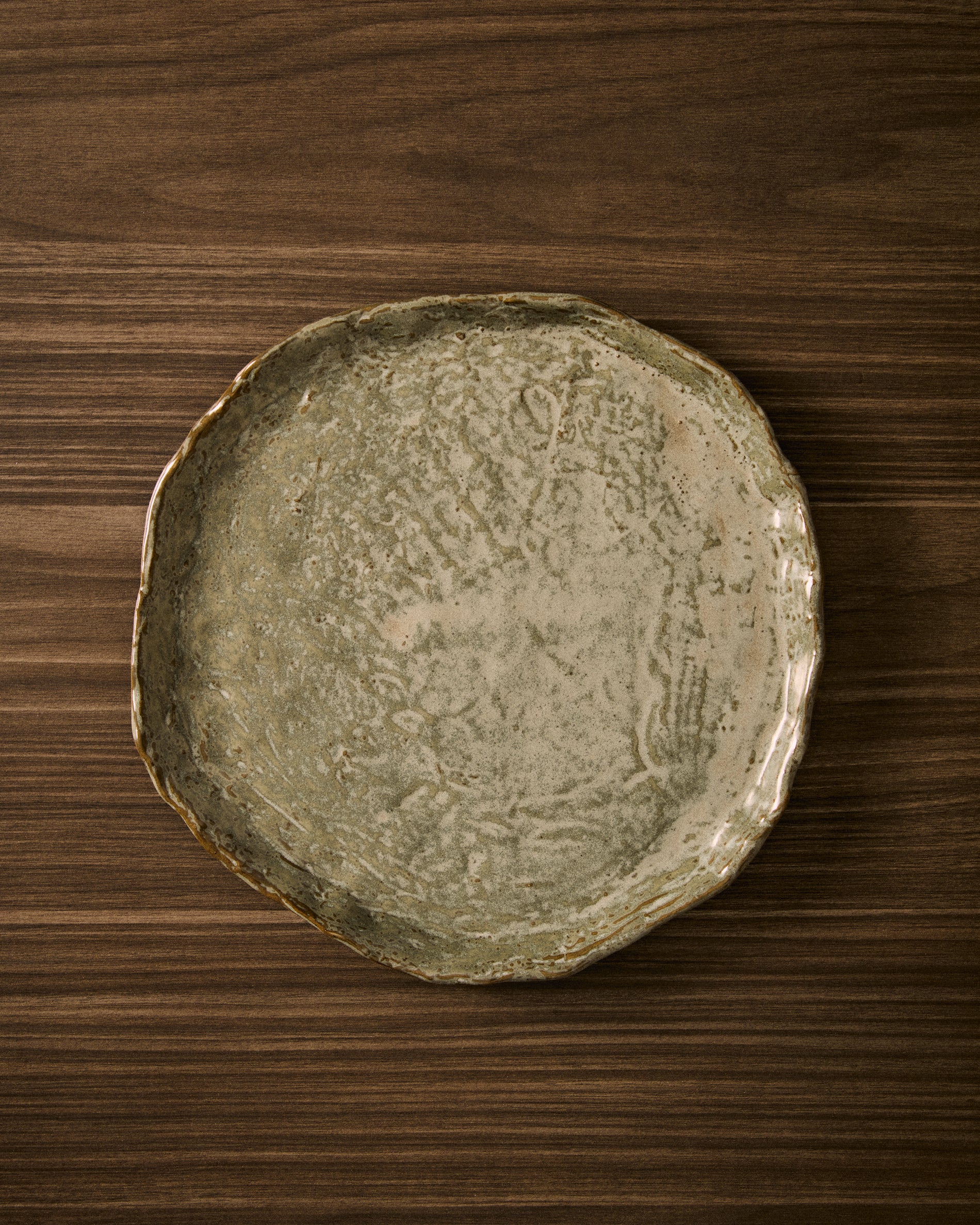 Alenia flat plate in grey ceramic