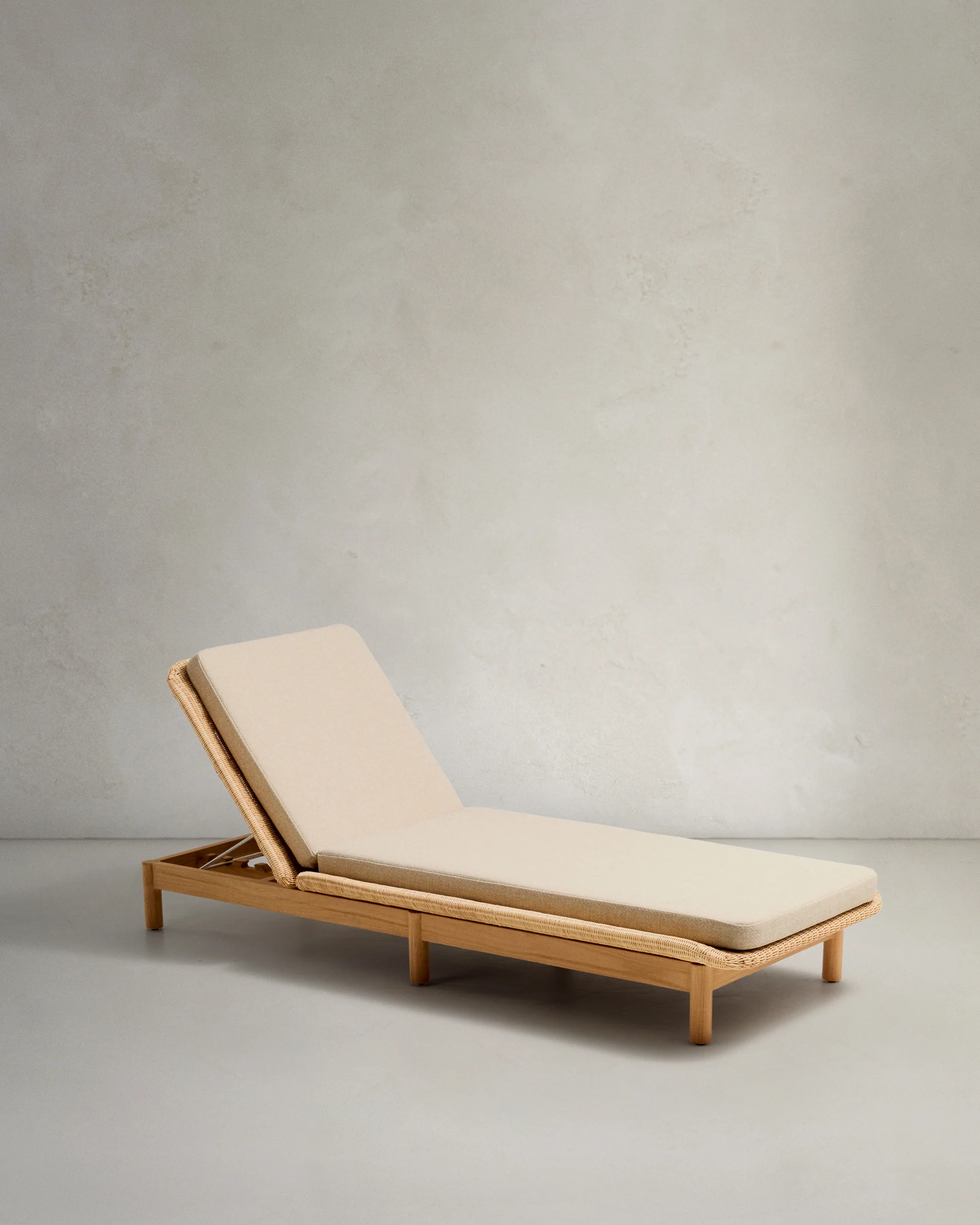 Galea sun lounger in FSC 100% solid teak wood and synthetic rattan