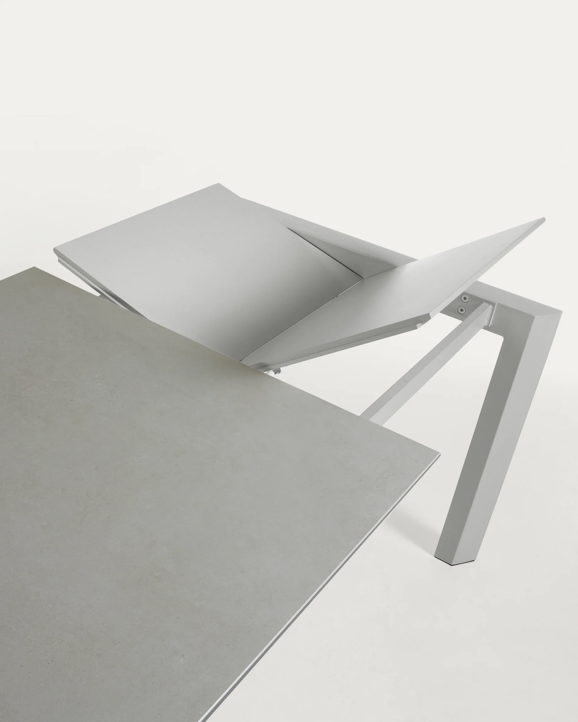 Axis porcelain extendable table in Hydra Lead finish with grey steel legs 140 (200) cm