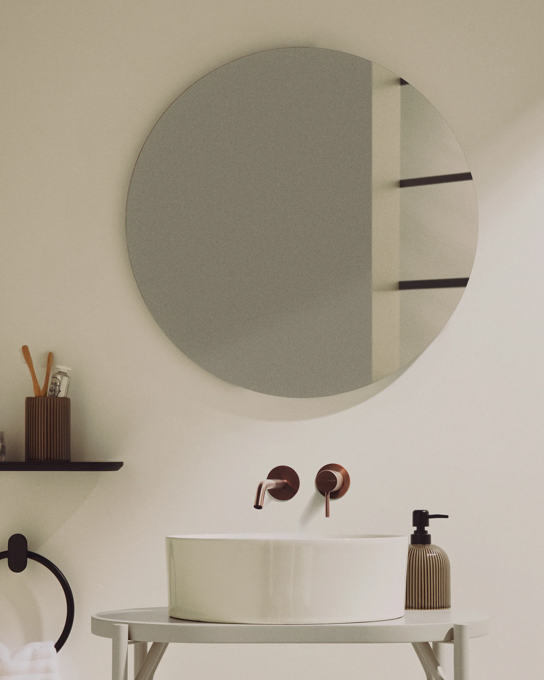 Donia round bathroom mirror Ø 60cm