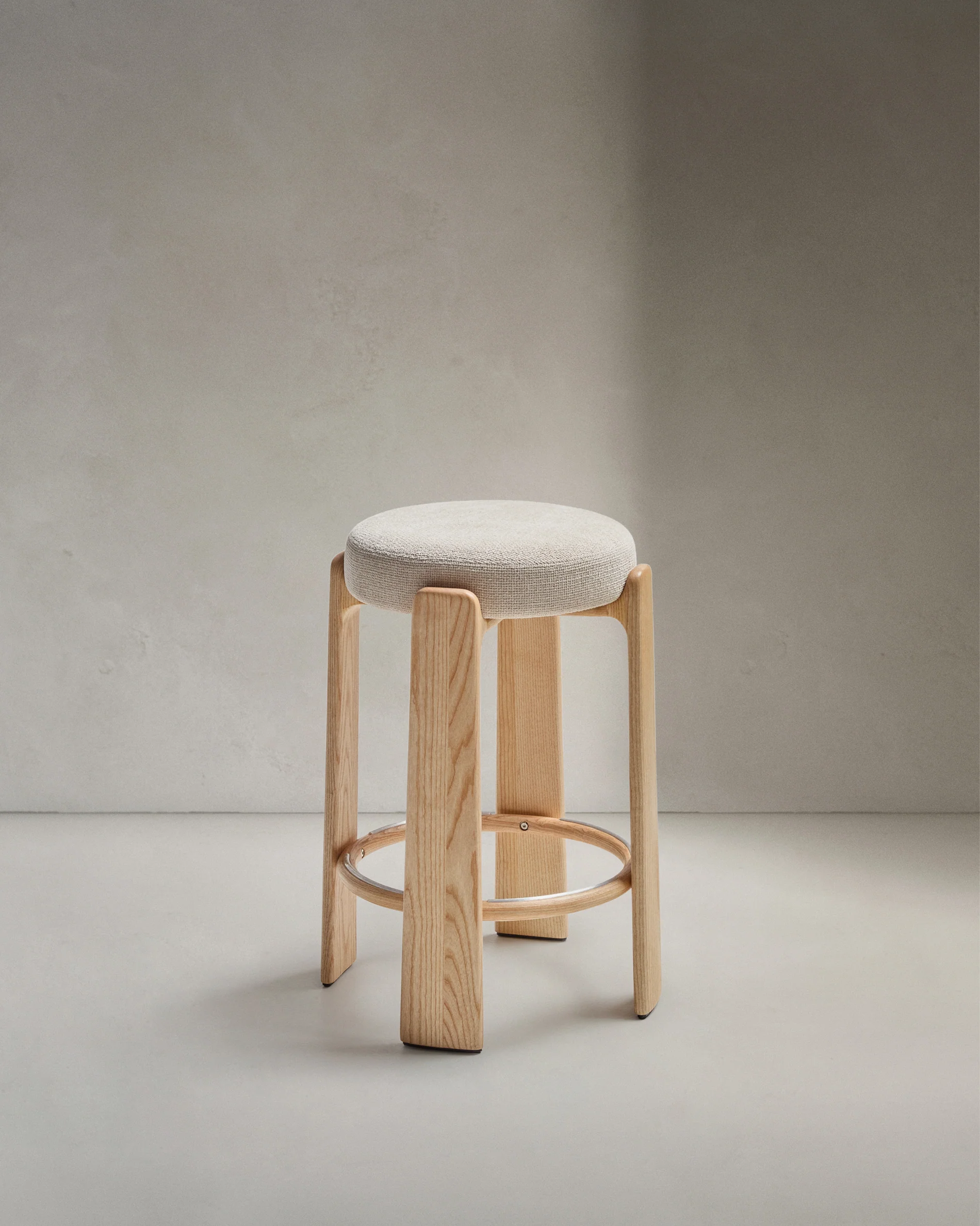 Granite stool made of beige chenille and solid ash wood with natural tone finish FSC 100% 75cm
