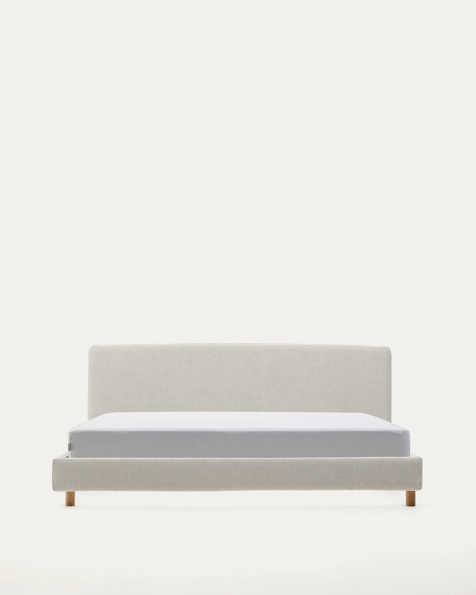 Pearl chenille Valma bed with removable cover and solid beech wood legs for a 180 x 200 cm mattress