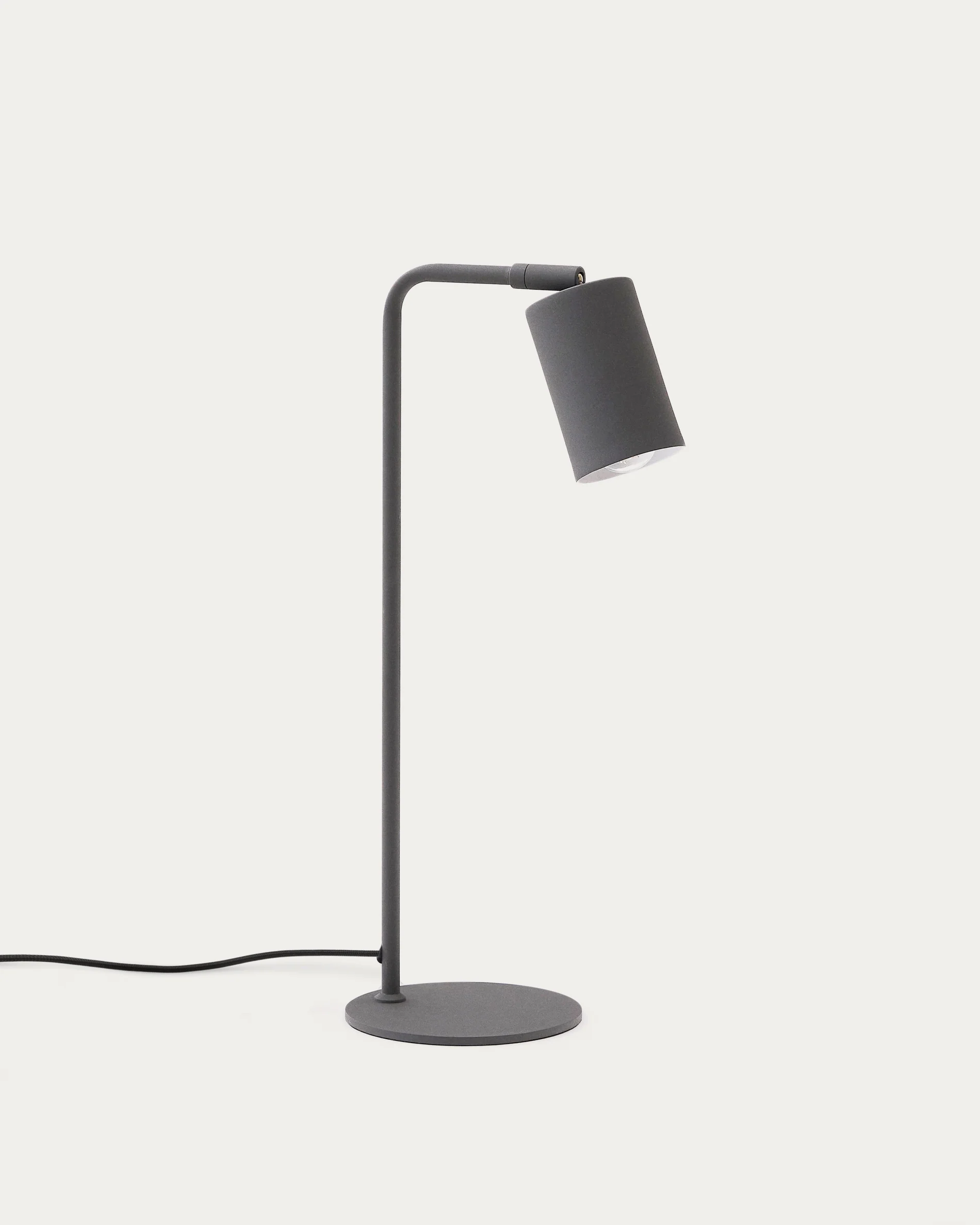 Manie metal desk lamp in metal with black cast-iron-effect finish