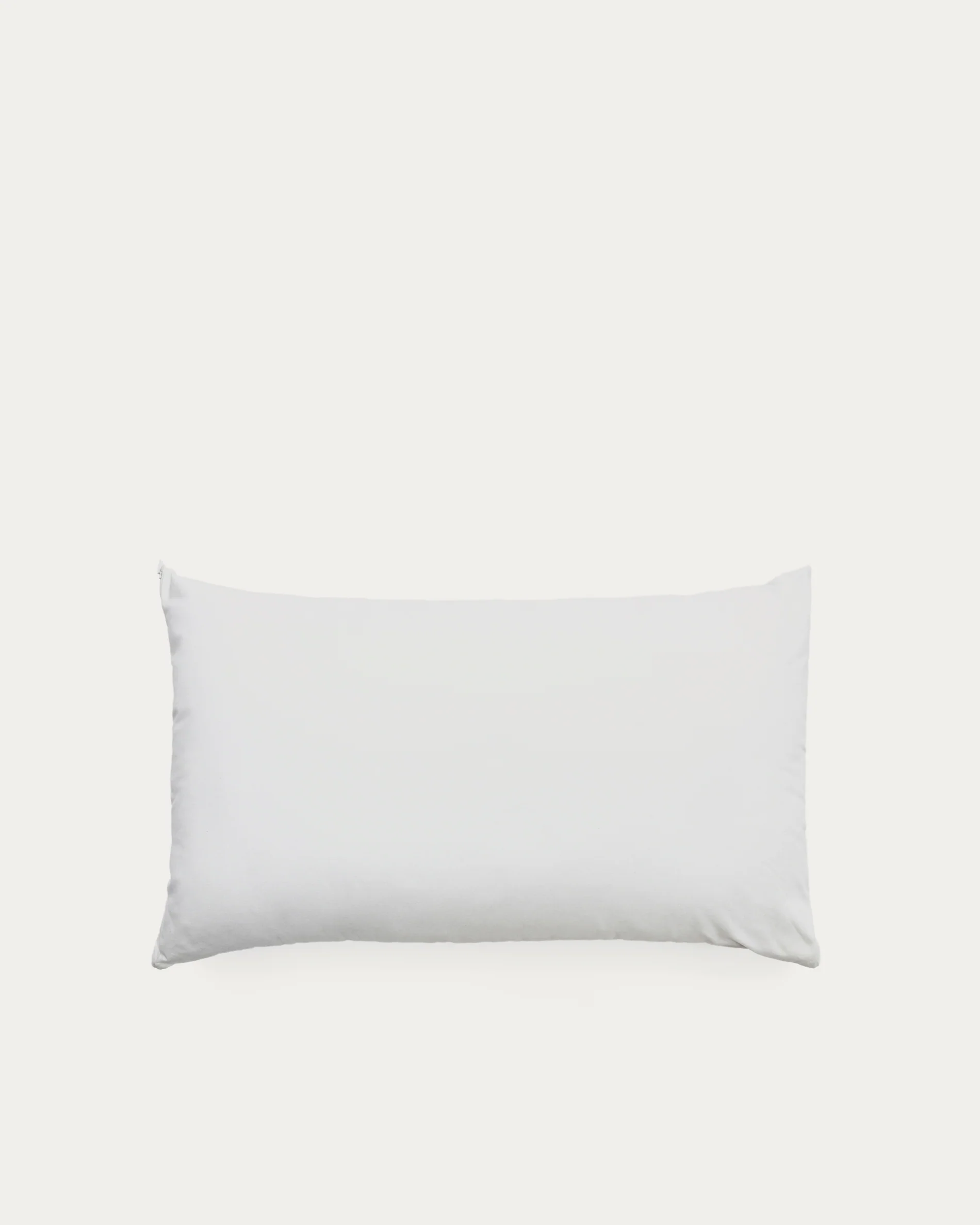 Duca pillow with 10% down and 90% feather, 70 x 40 cm