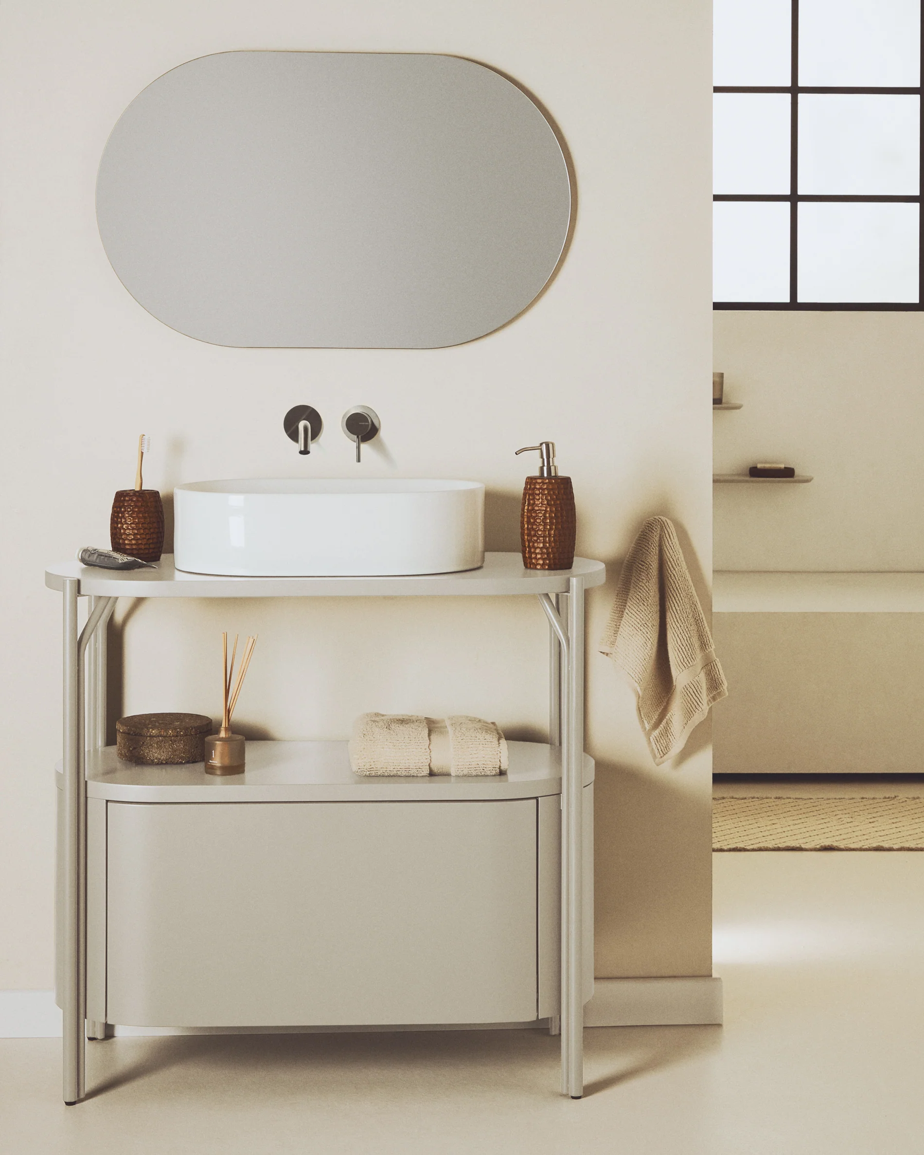 Arely bathroom vanity unit with steel structure and white lacquered MDF 90 x 40cm