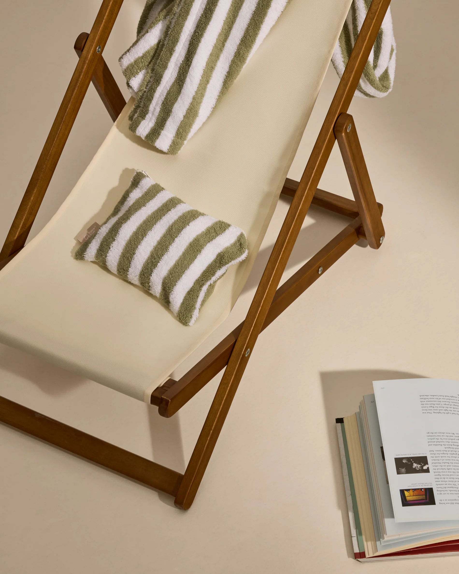 Nuni cotton toiletries bag with green and white stripes