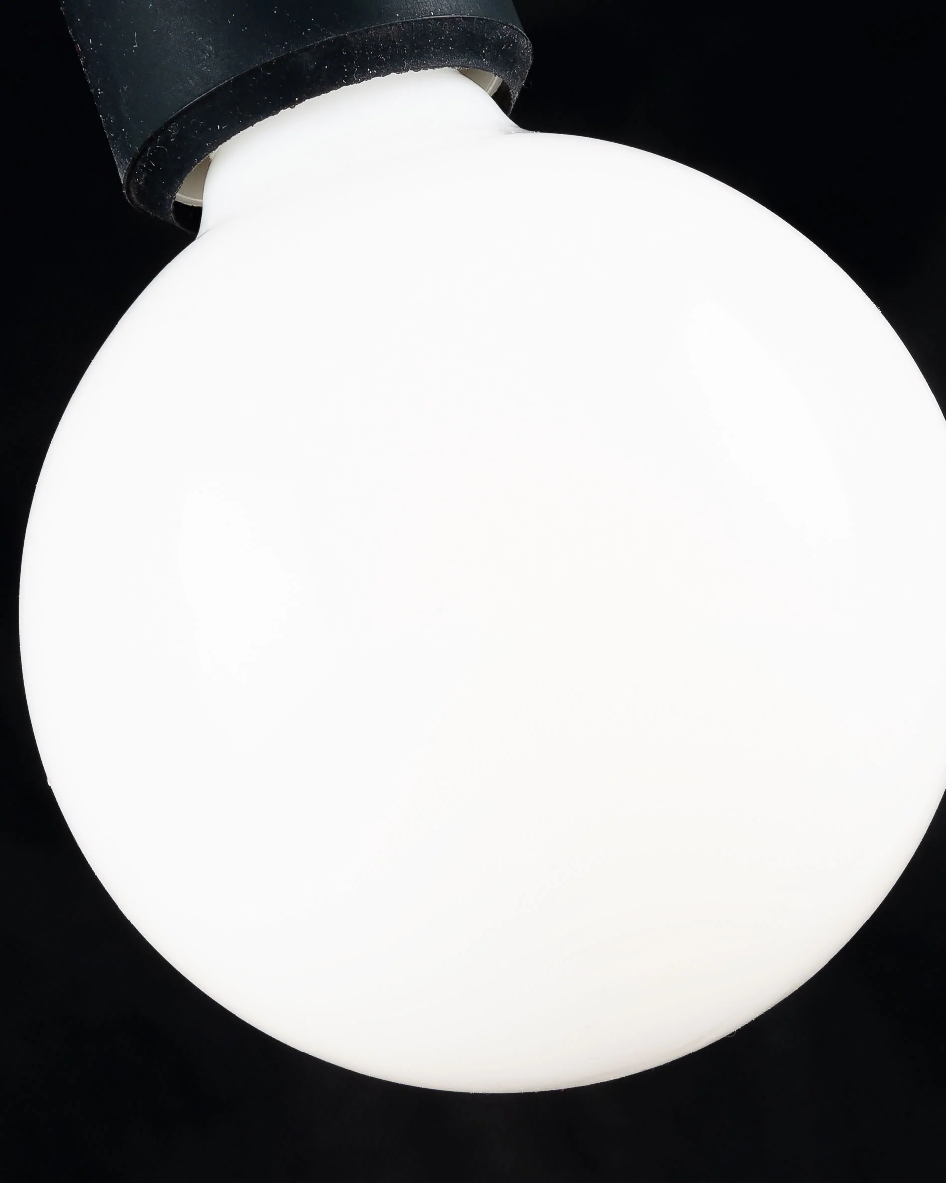 Bulb LED E27 lightbulb, 6W and 95 mm with warm light