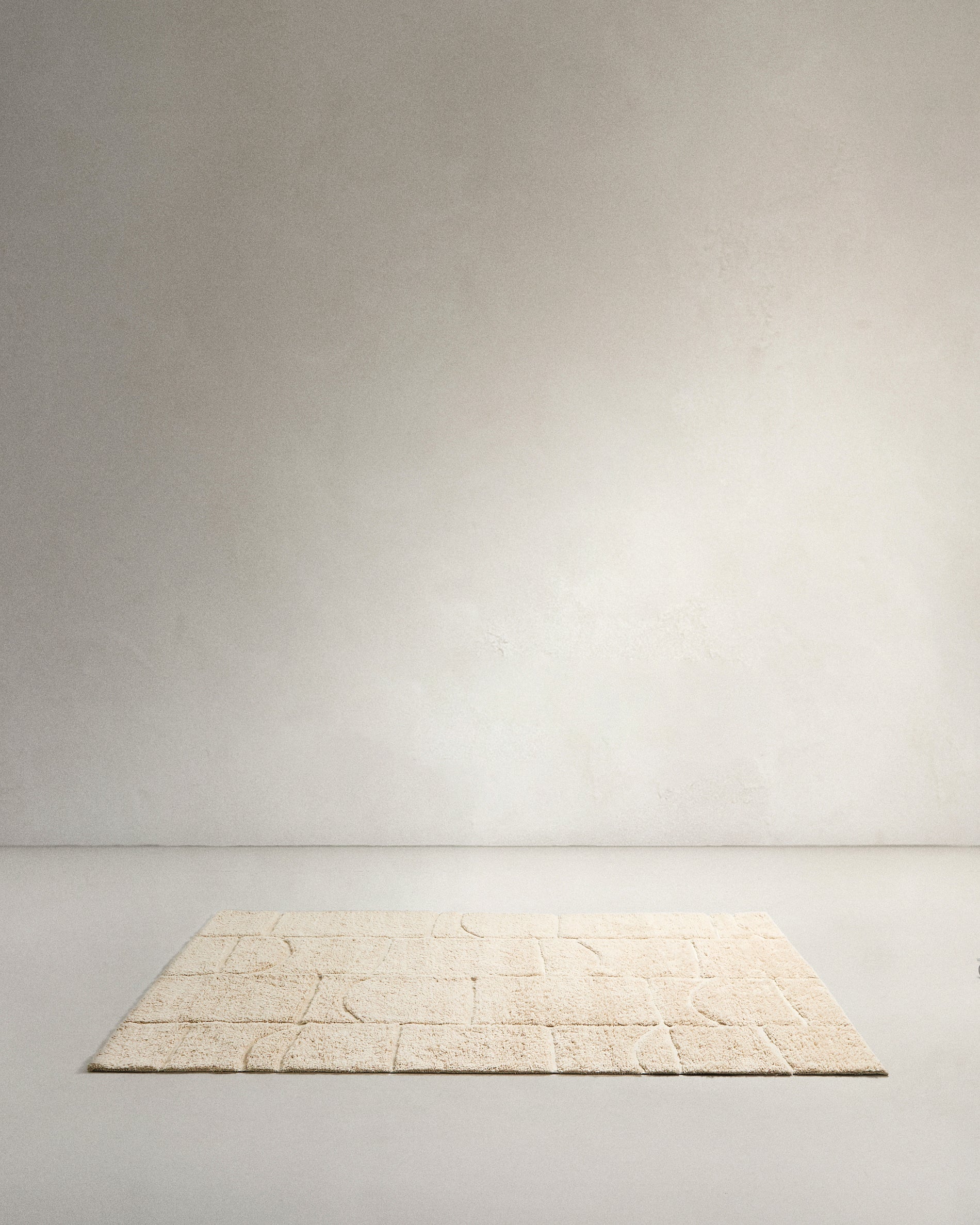 Nak ecru wool jacquard rug, 200 x 300 cm