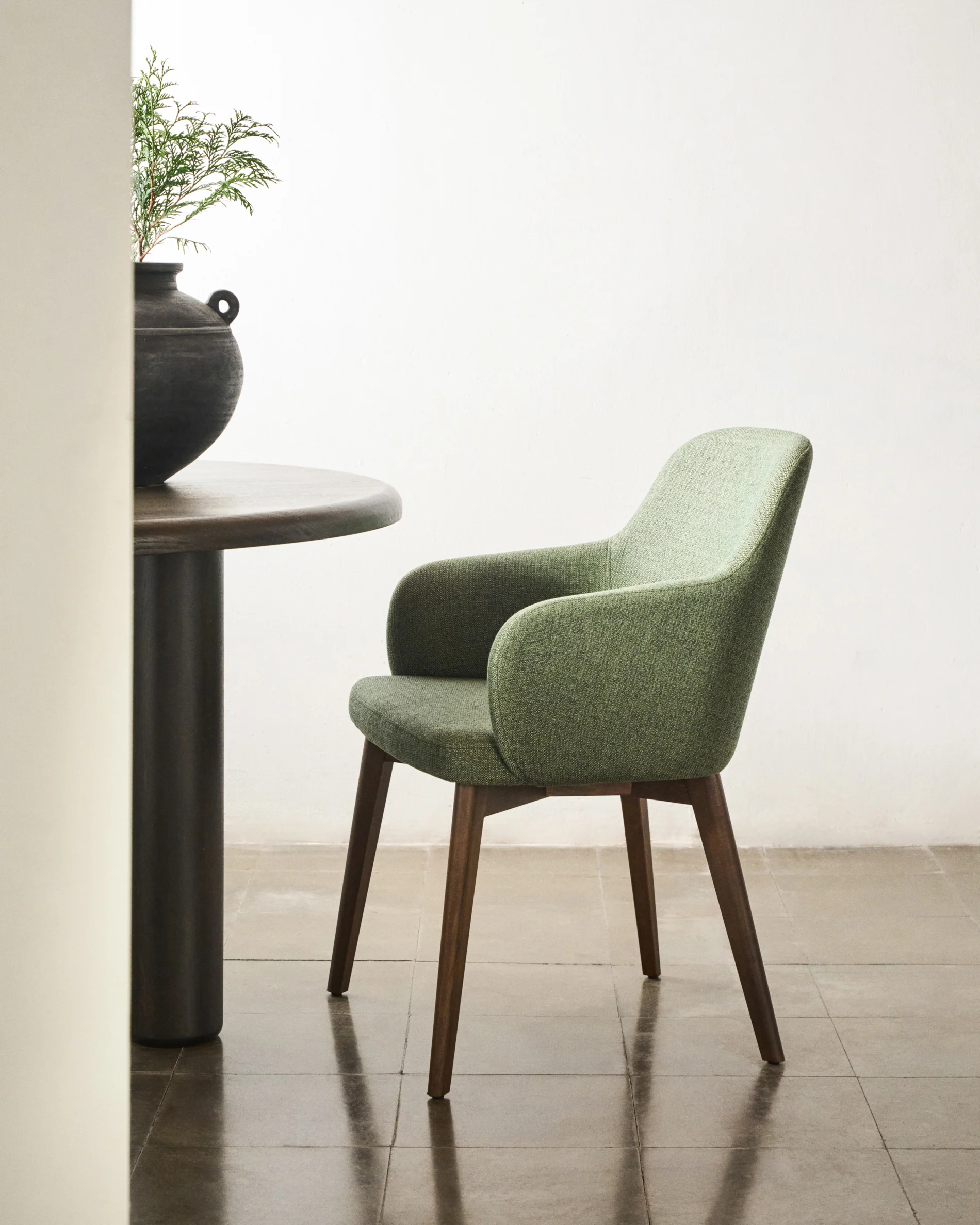 Nelida chair in green chenille and solid beech wood in a walnut finish FSC 100%