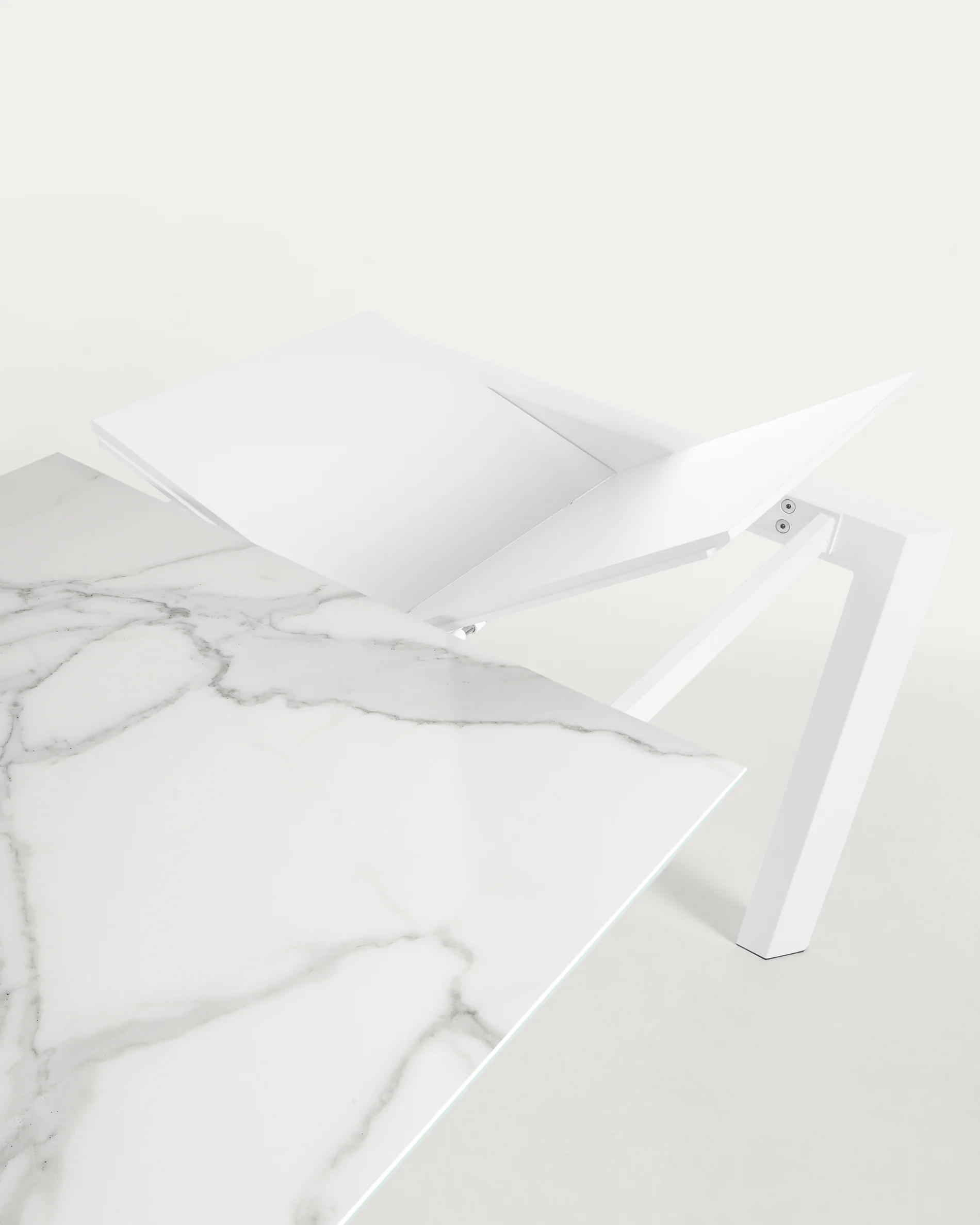 Axis table 120 (180) cm white legs