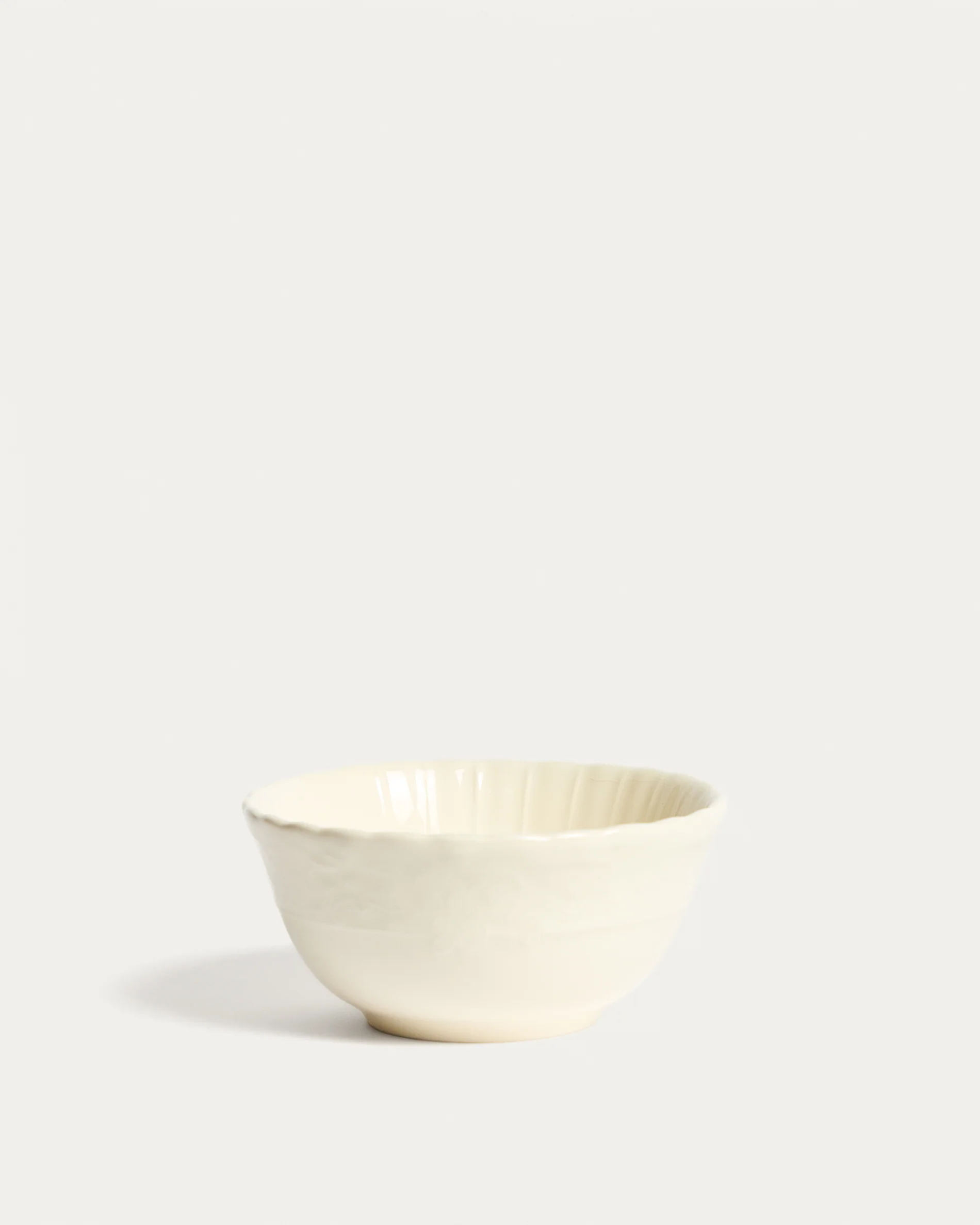 Beige Varla ceramic bowl