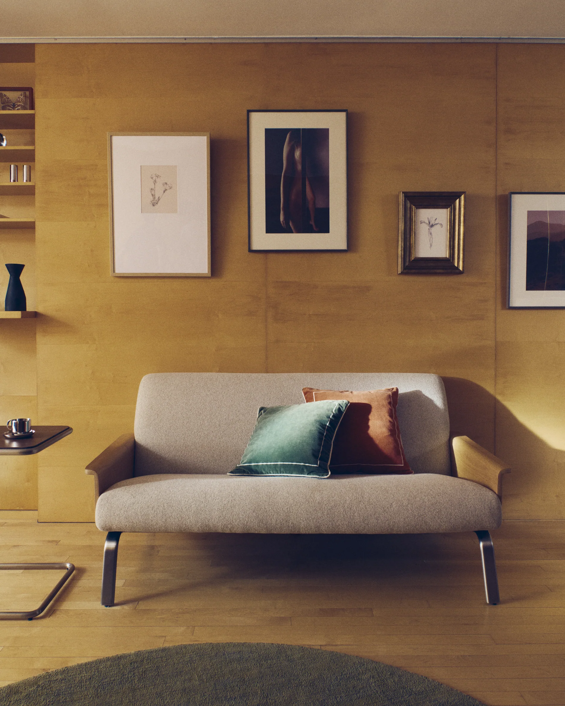 Amsen beige 2-seater sofa in oak plywood with brushed stainless steel legs 165cm