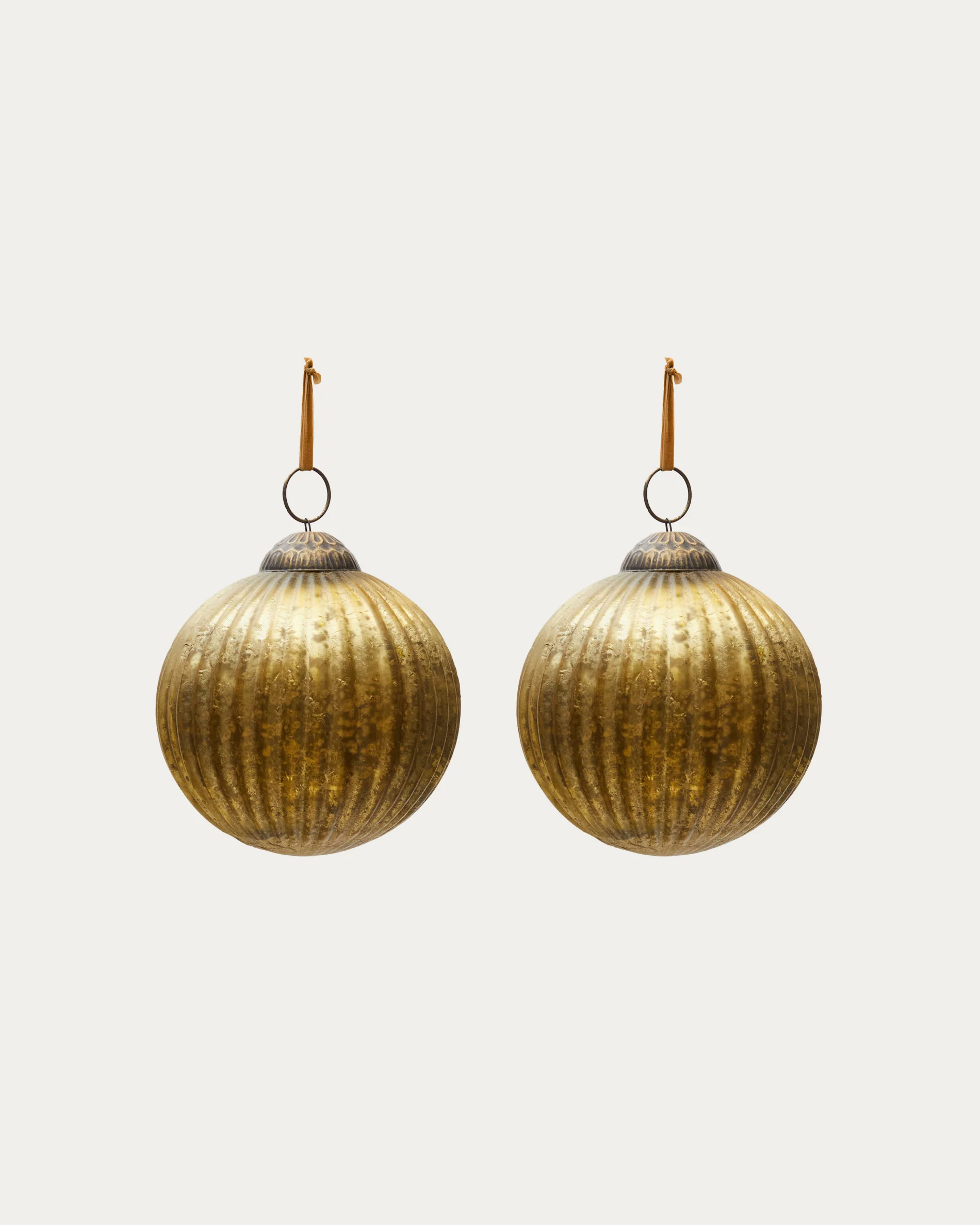 Elur set of 2  medium-sized Christmas baubles made of gold recycled glass, Ø 10 cm