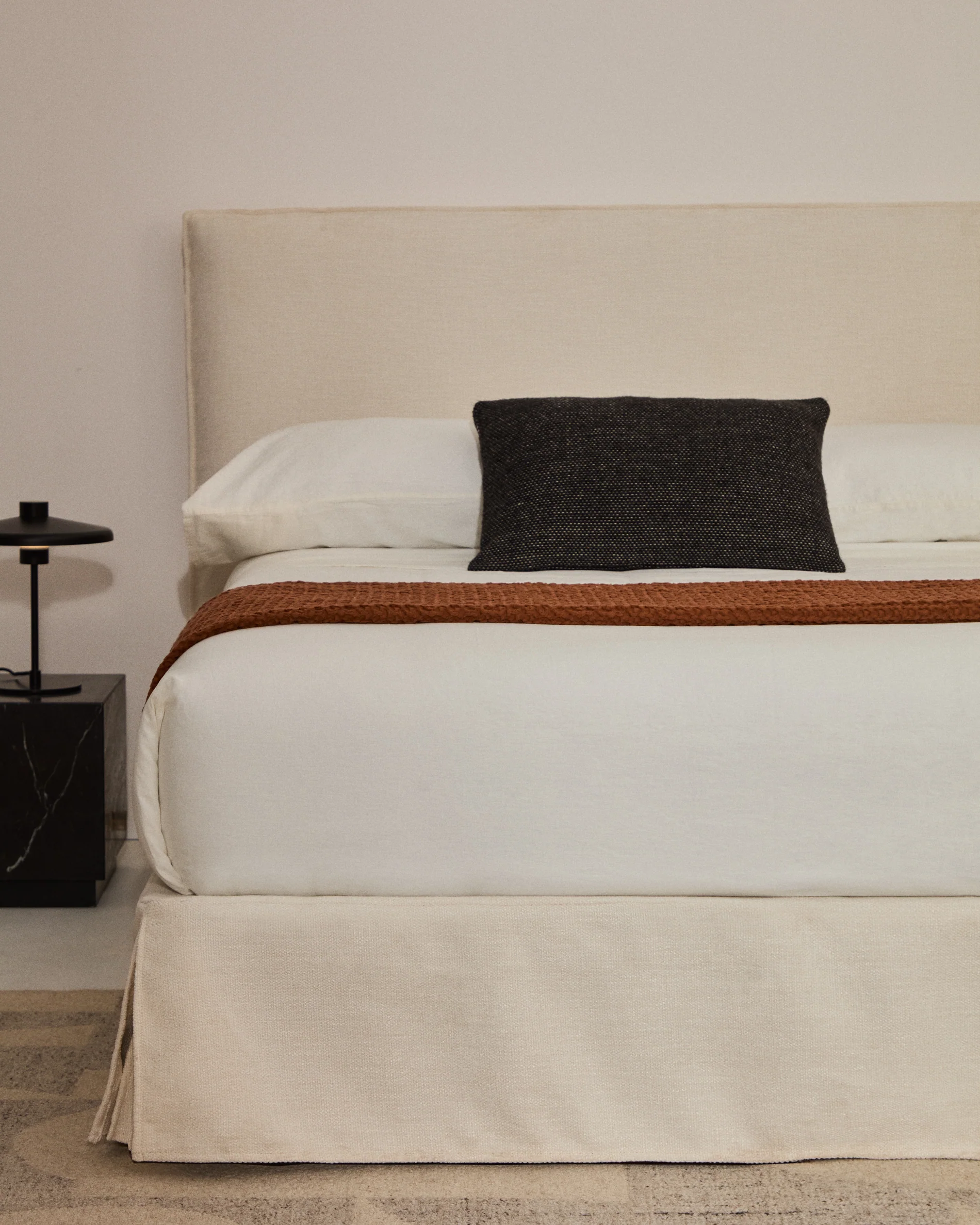 Jaira white chenille headboard with removable cover for beds up to 180cm FSC Mix Credit