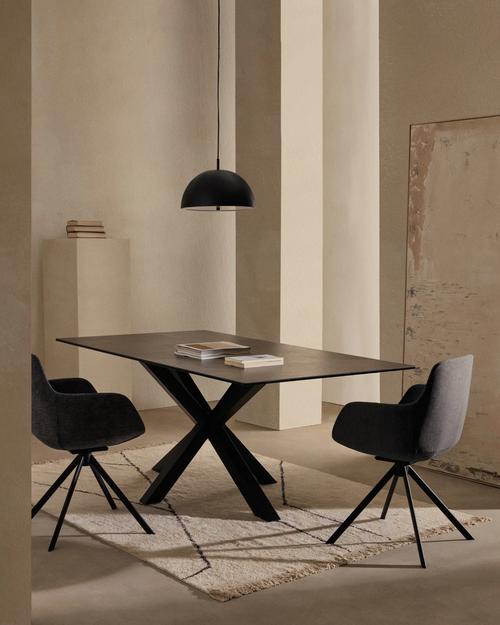 Argo table in Iron Moss porcelain and steel legs with black finish, 160 x 90 cm
