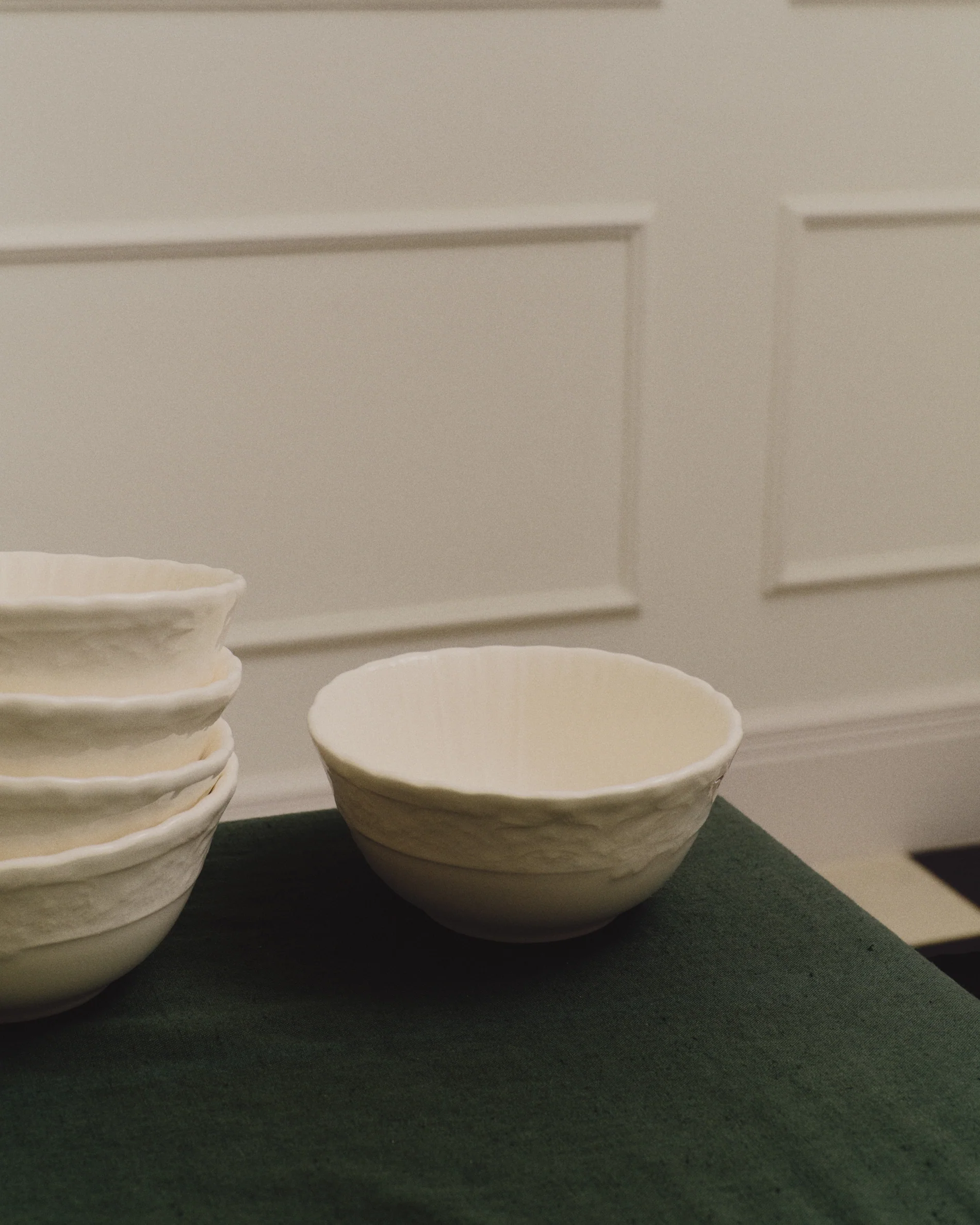 Beige Varla ceramic bowl