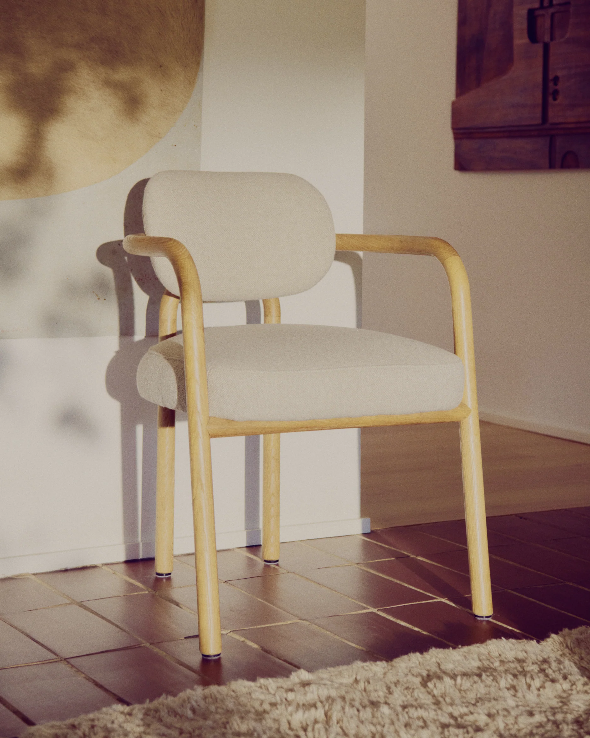 Melqui beige chair in solid oak wood a natural finish