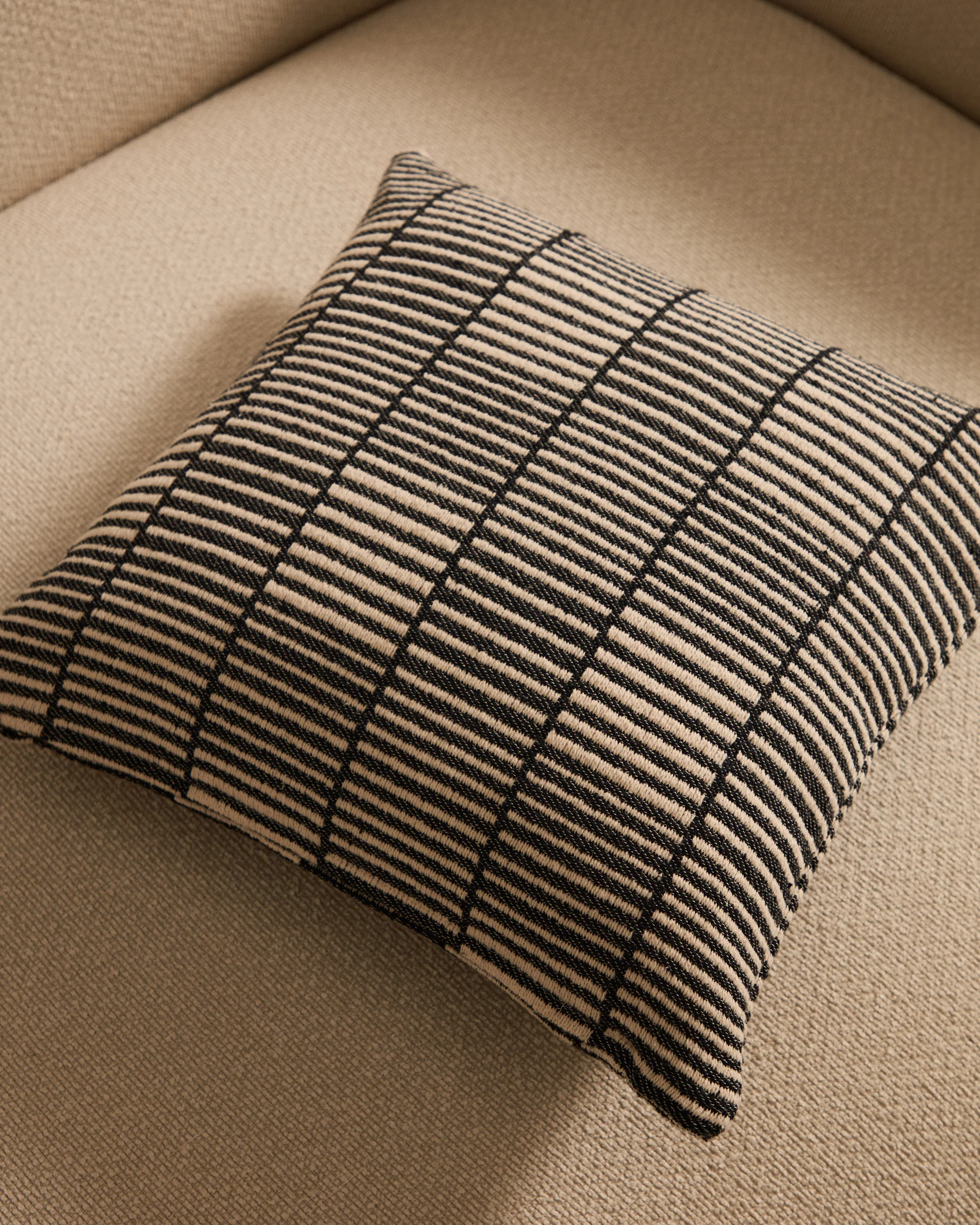 Levu black and white striped, 100% cotton cushion cover, 45 x 45 cm