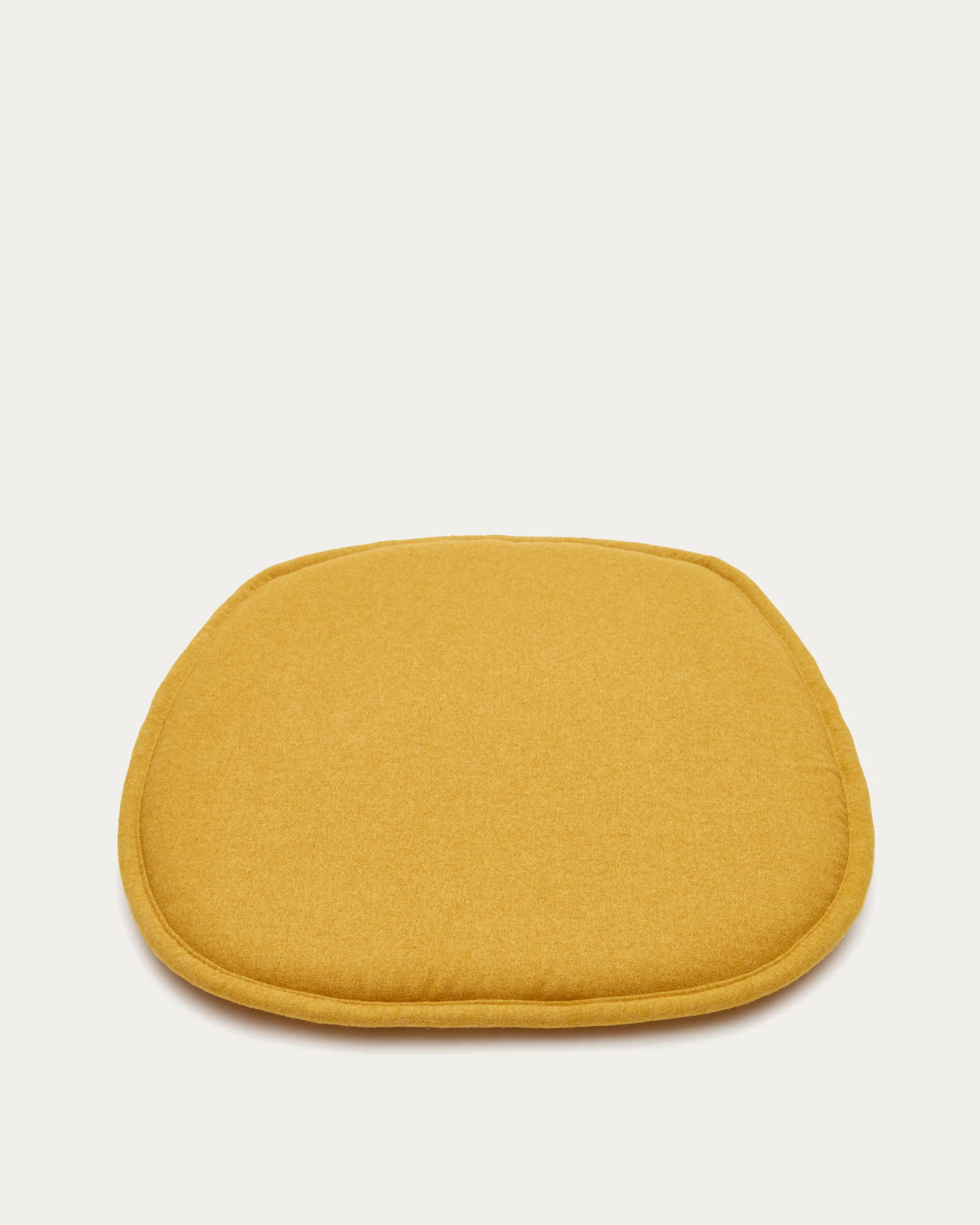 Cushion for Romane chair in mustard 43 x 43 cm
