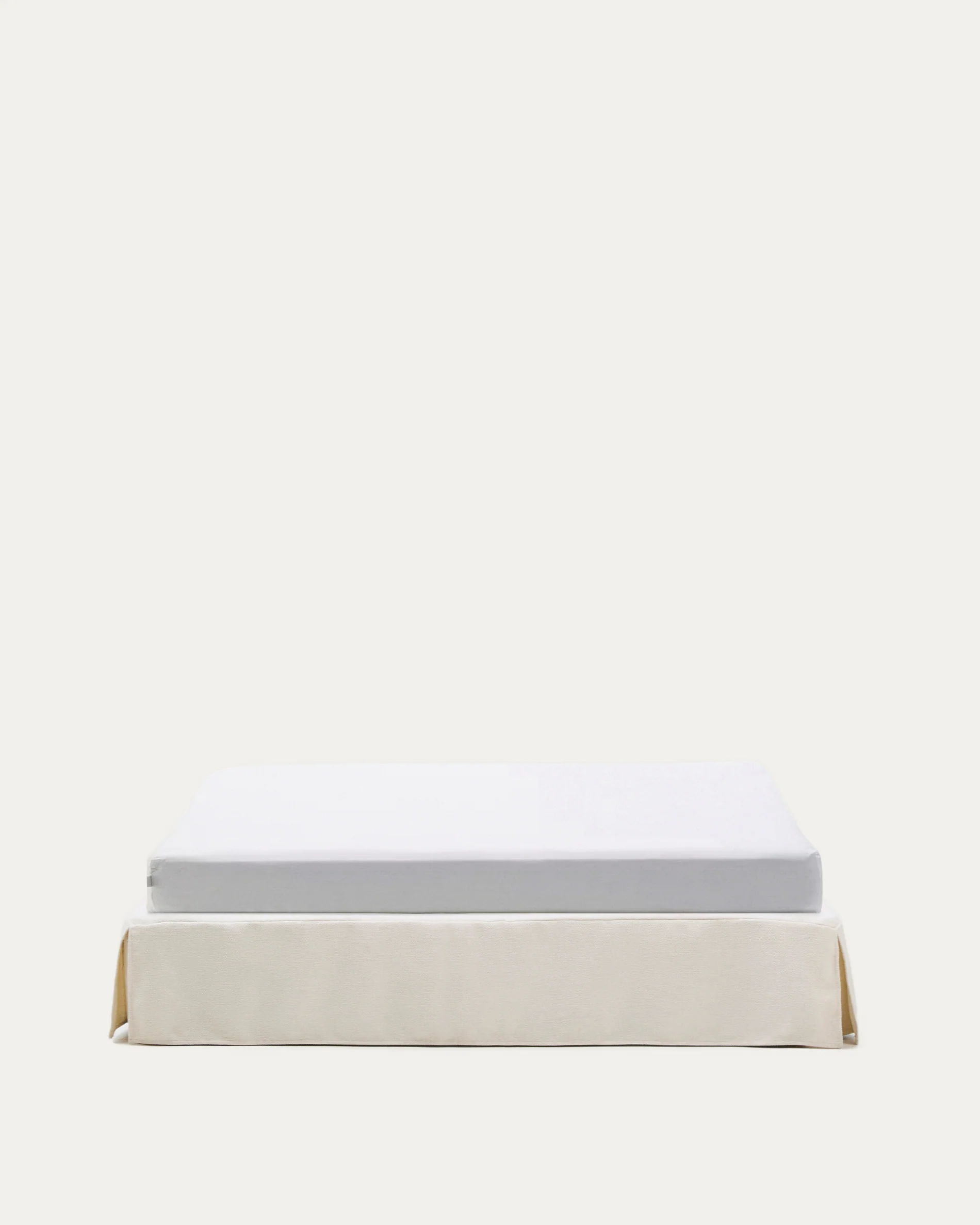 Jaira bed base with removable cover in white chenille for 180 x 200cm mattress