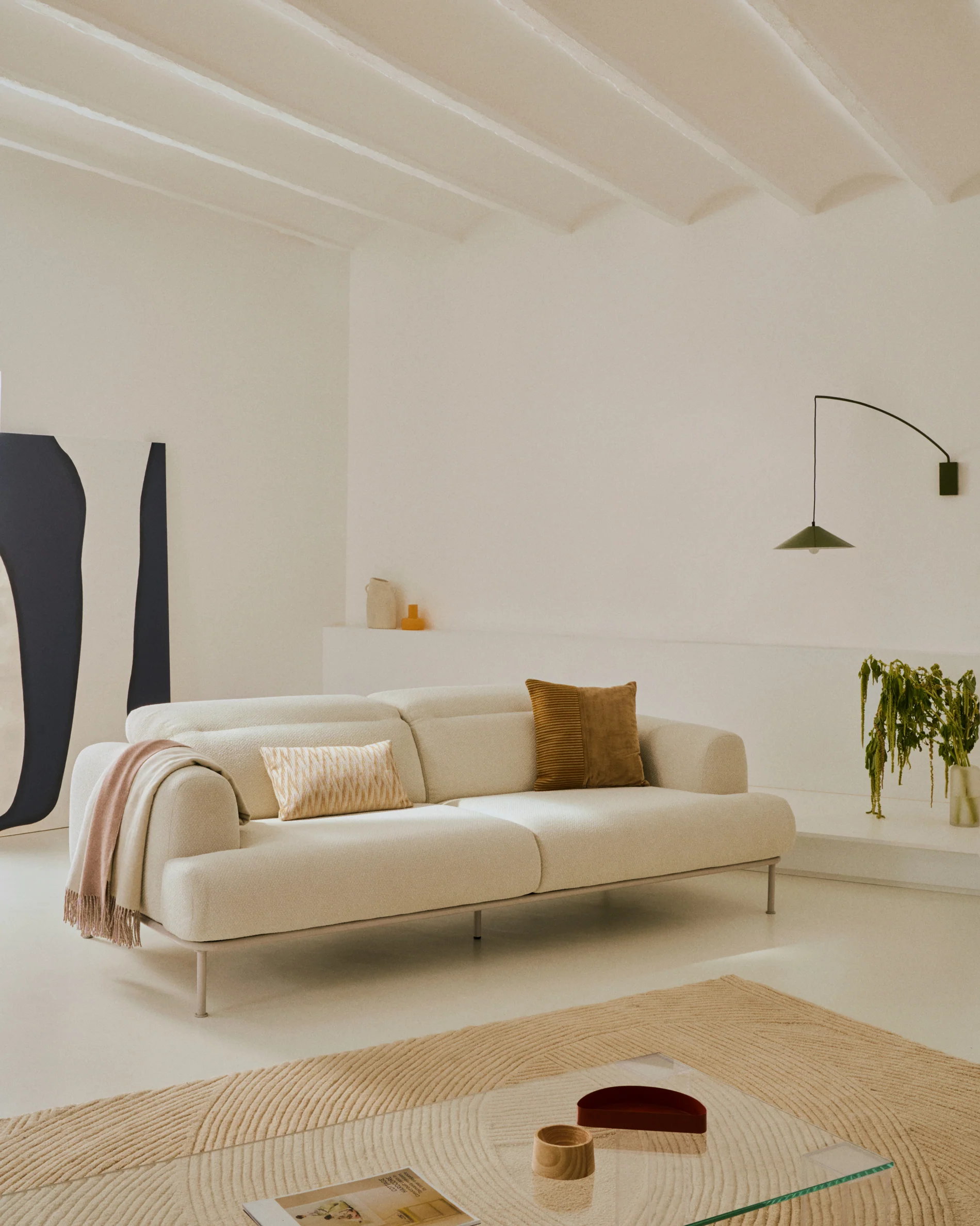 Aurum 3-seater sofa in ecru chenille with reclining headrest and matte beige metal base 234cm FSC Mix Credit