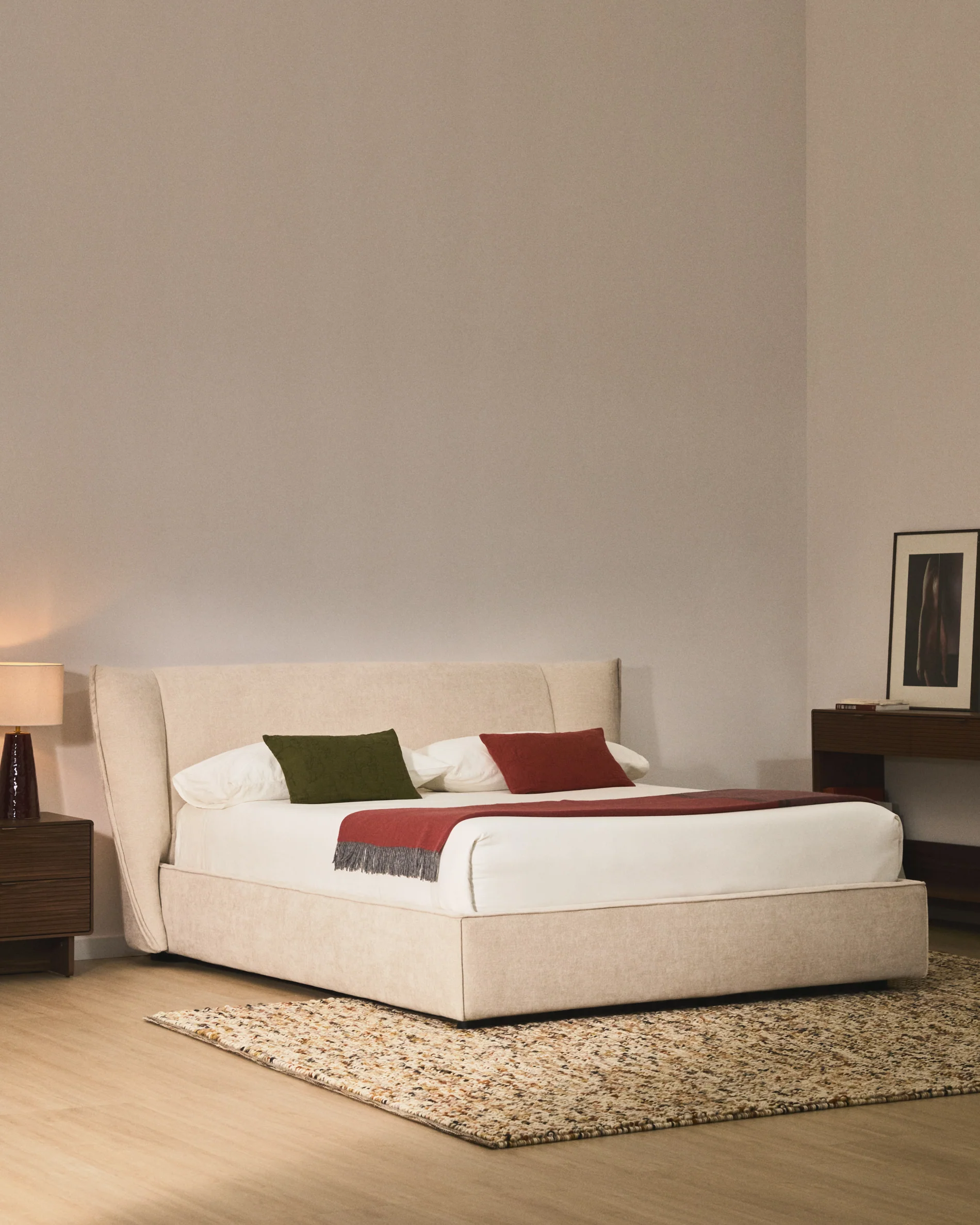 Arvian beige chenille removable-cover bed with ottoman base for a 180 x 200 cm mattress