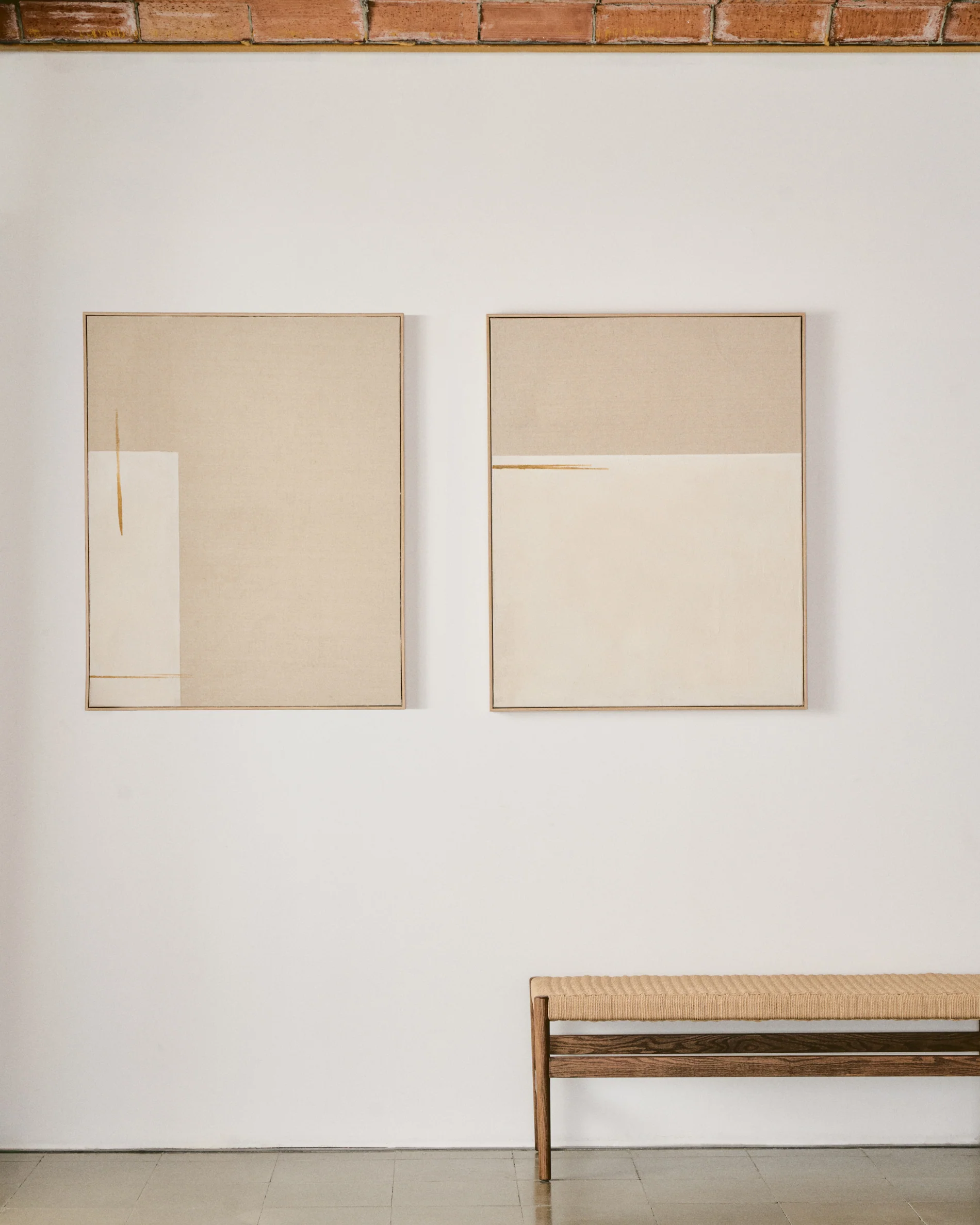 Salin abstract painting with a vertical beige linen stripe 80 x 100 cm