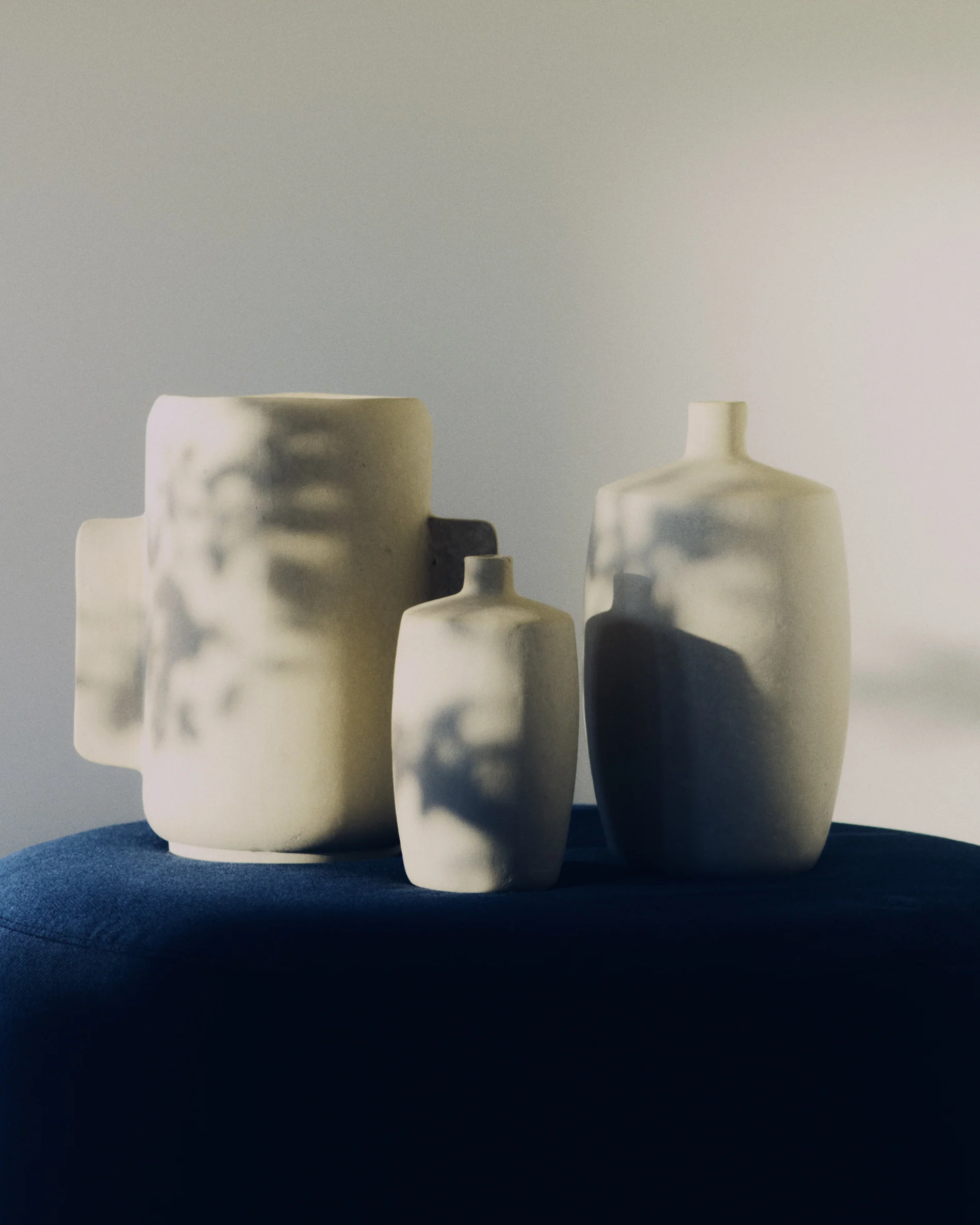 Mireni papier-mâché vase beige Ø 39 cm