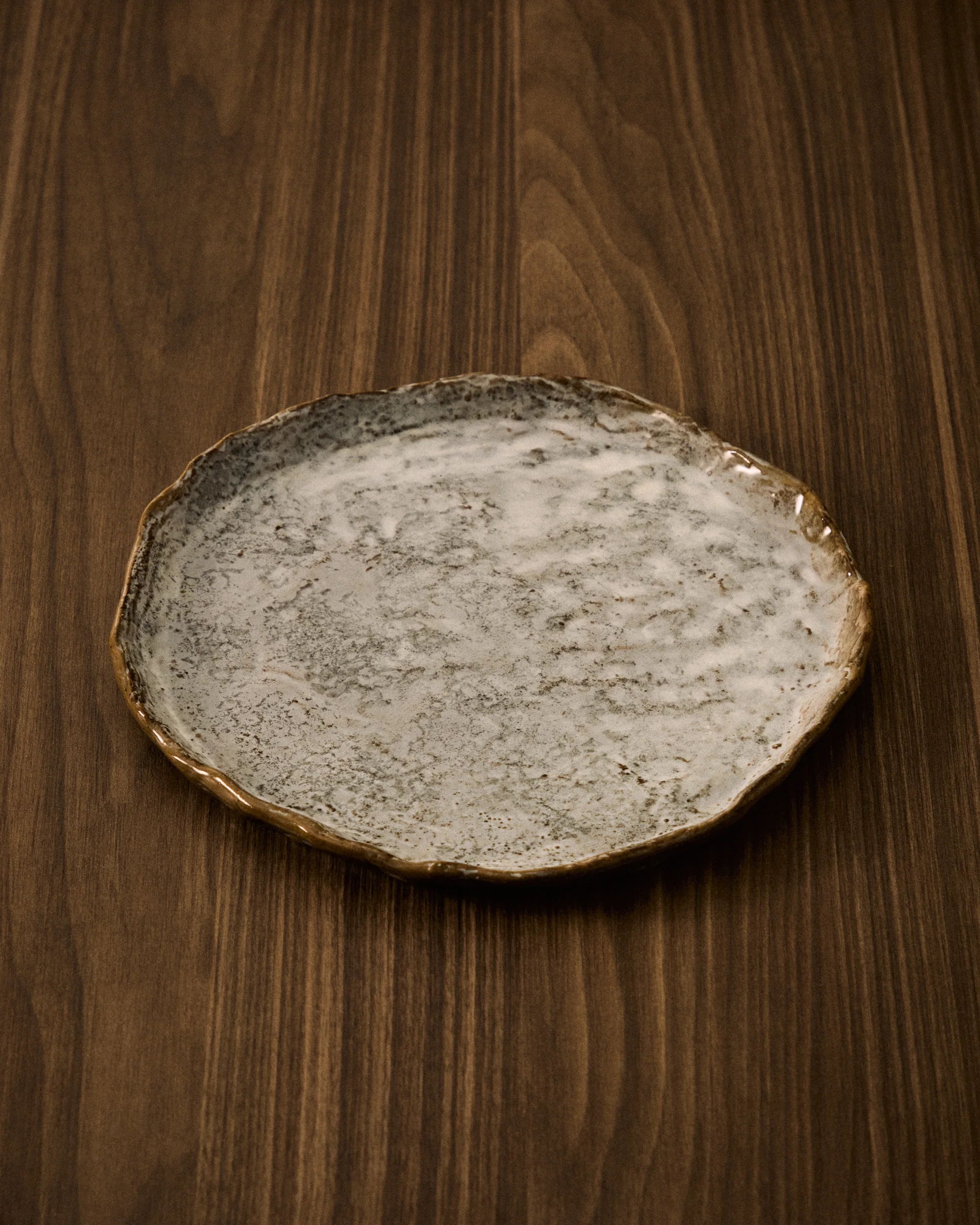 Alenia brown ceramic dinner plate