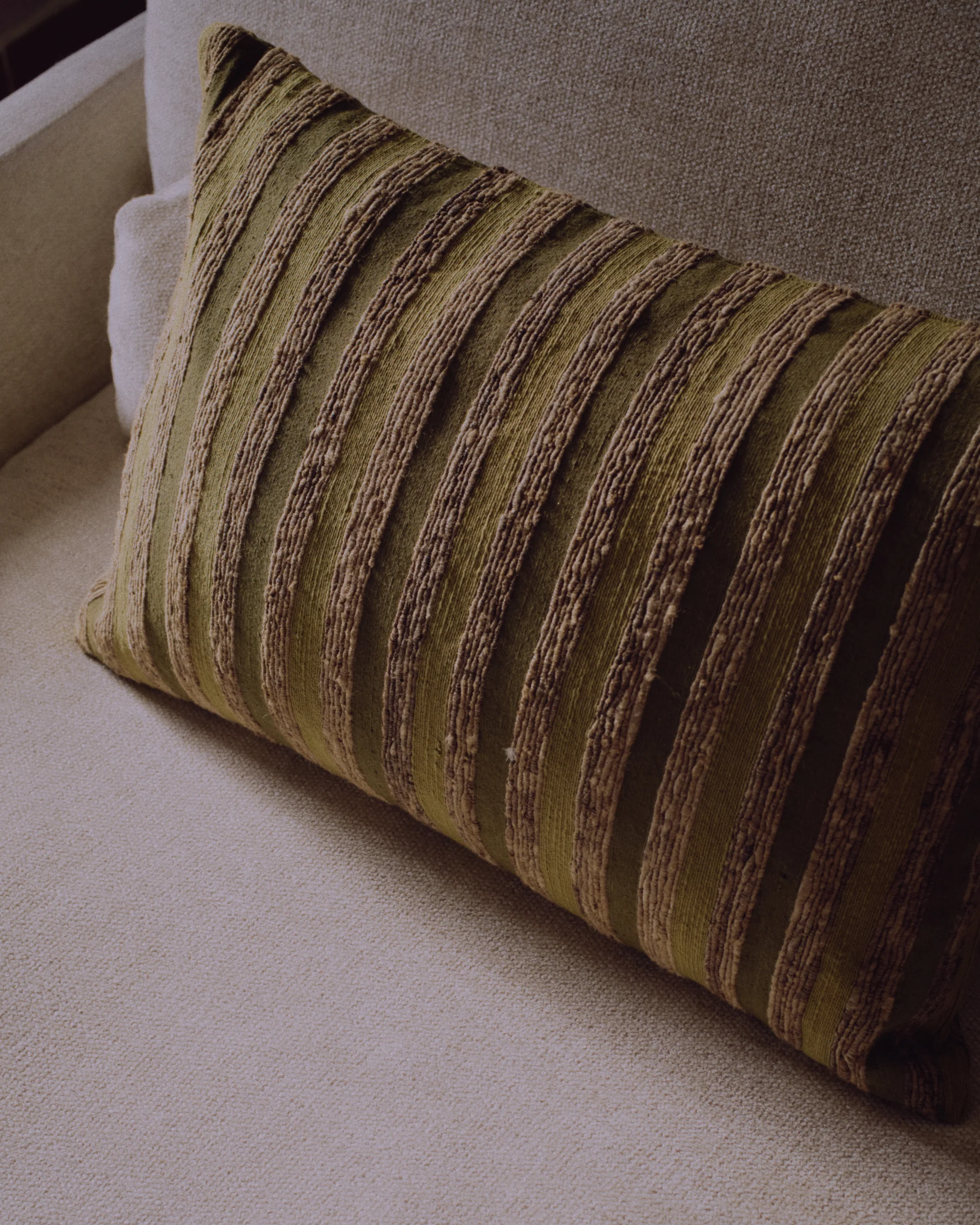 Dorevi green striped silk blend jacquard cushion cover 40 x 60cm