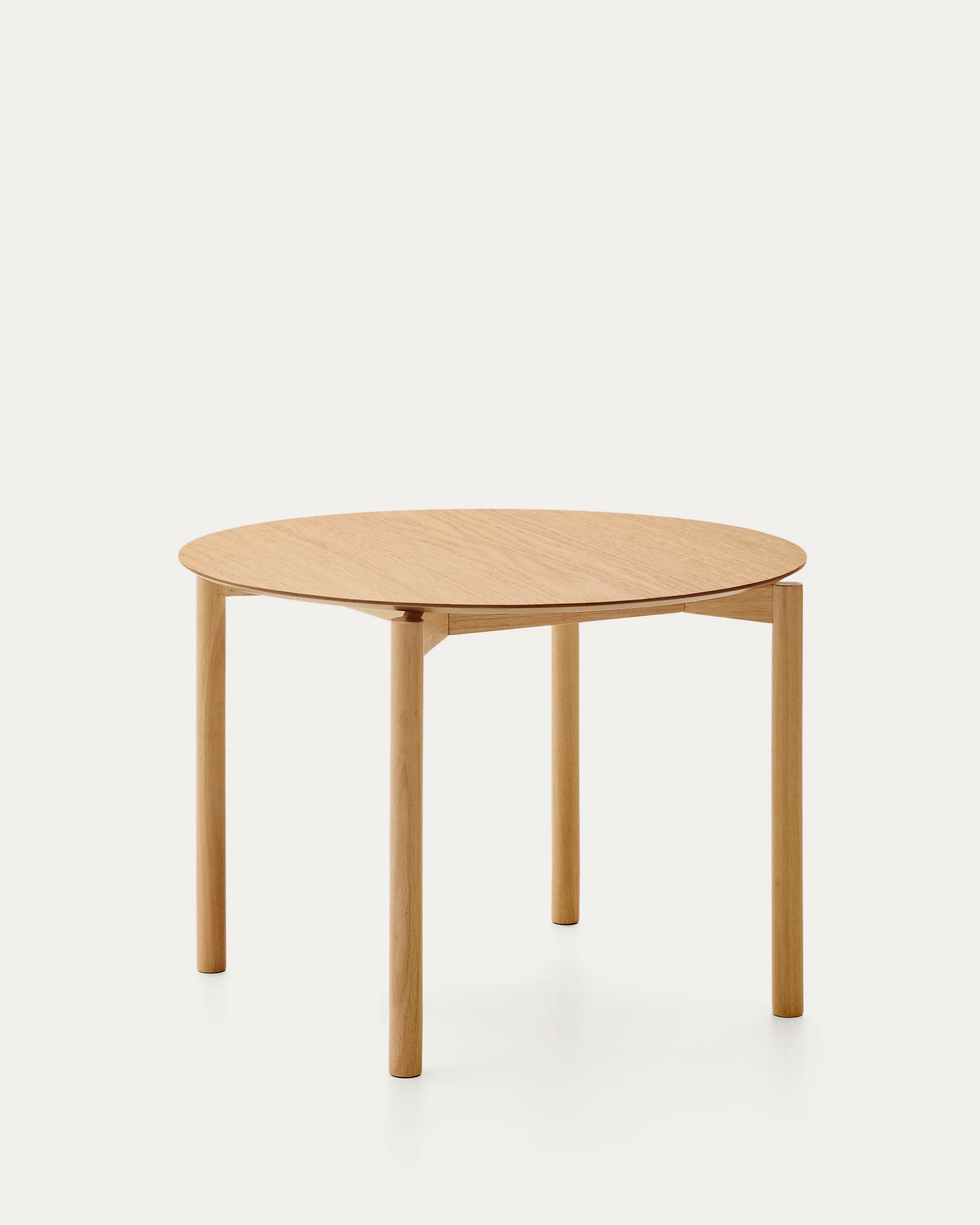 Indara round table in ash veneer with natural finish Ø110 cm
