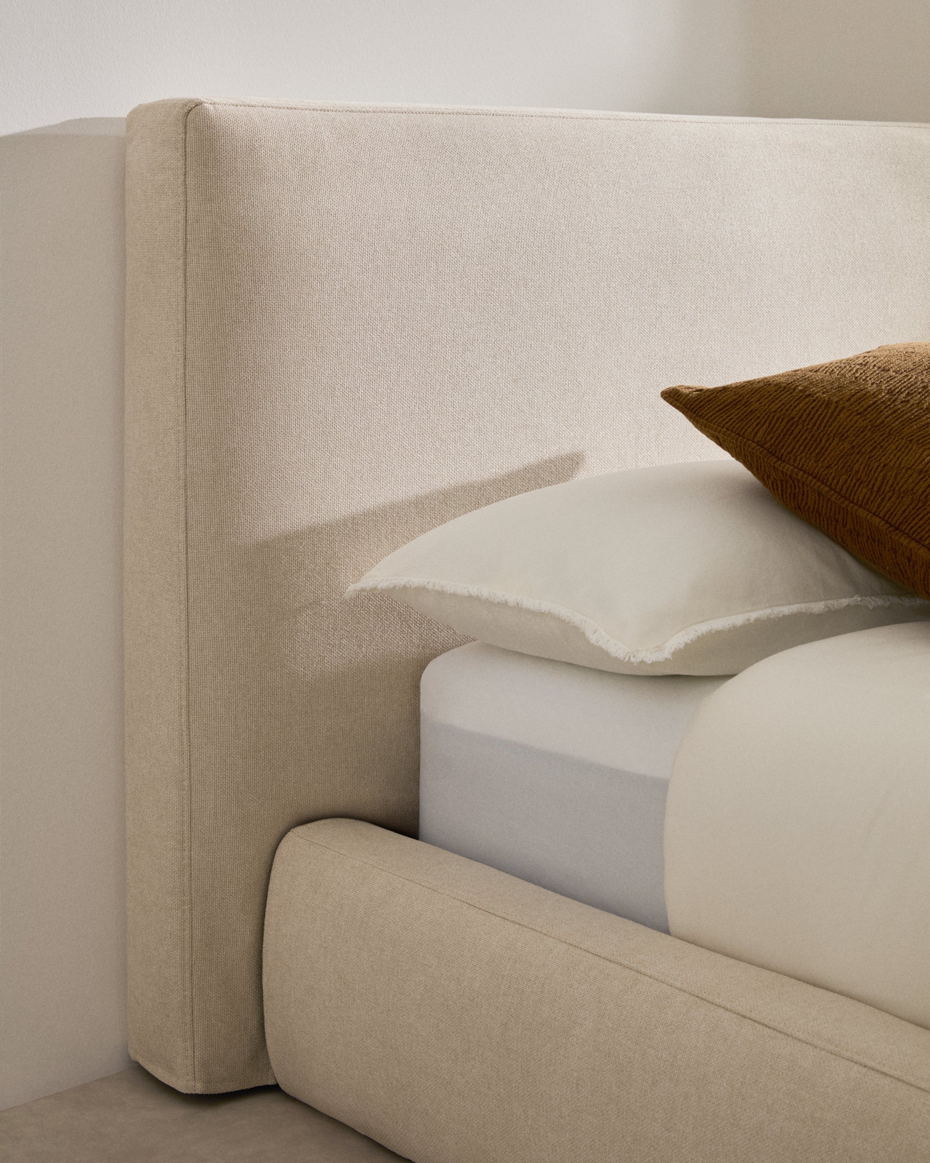 Ecru Blok bed with removable covers for 90 x 200 cm mattress FSC Mix Credit