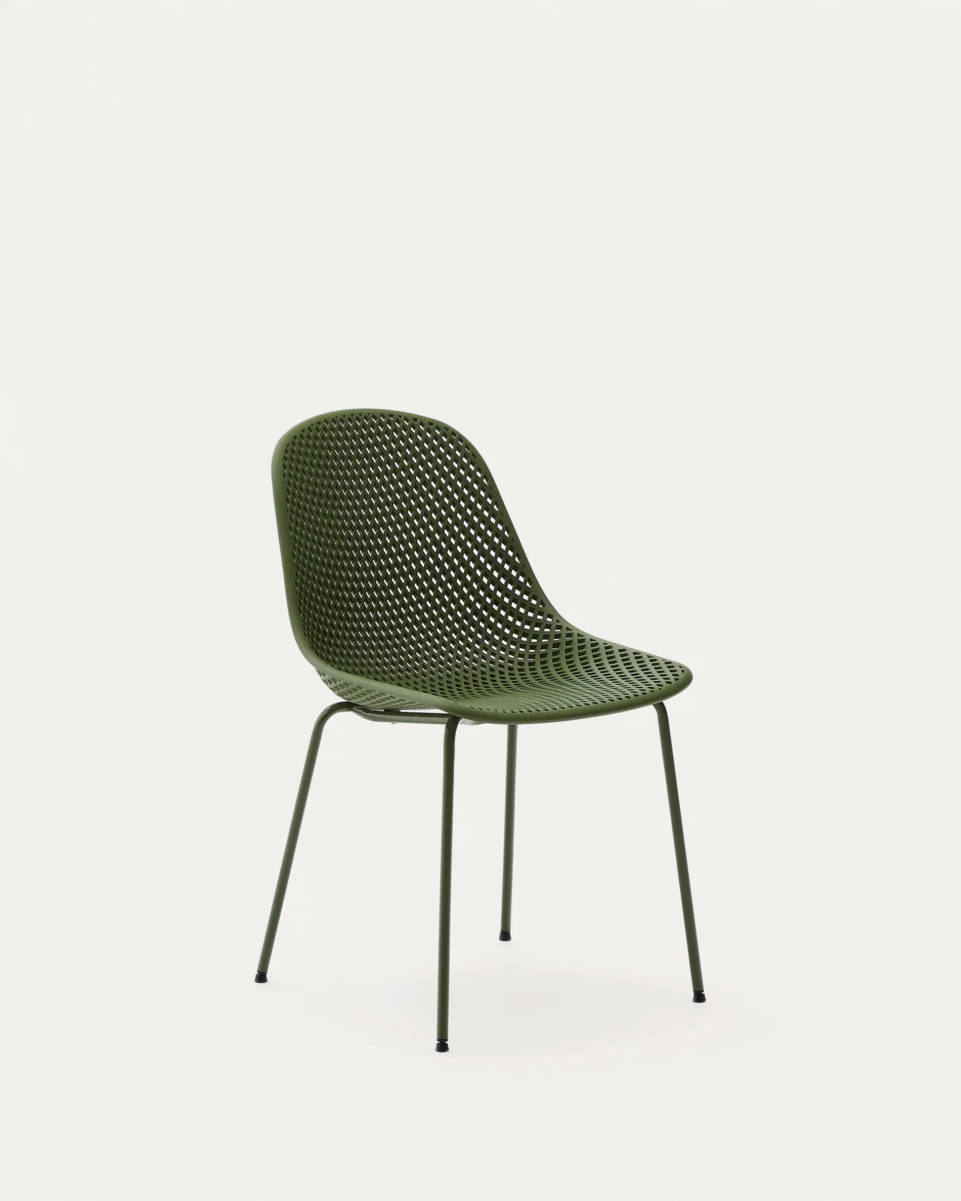 Quinby outdoor chair with green steel legs
