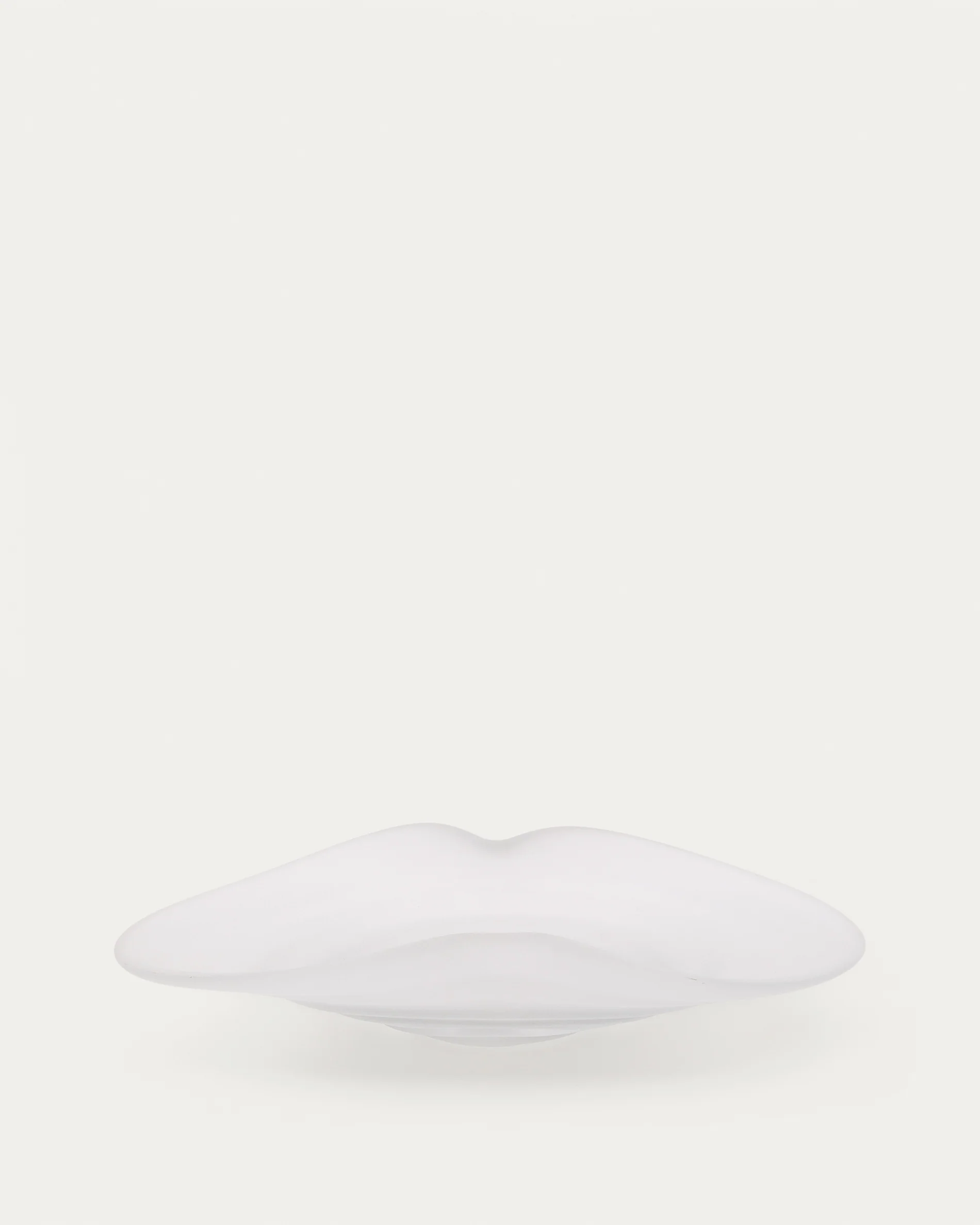 Ondaro frosted glass centrepiece 11cm