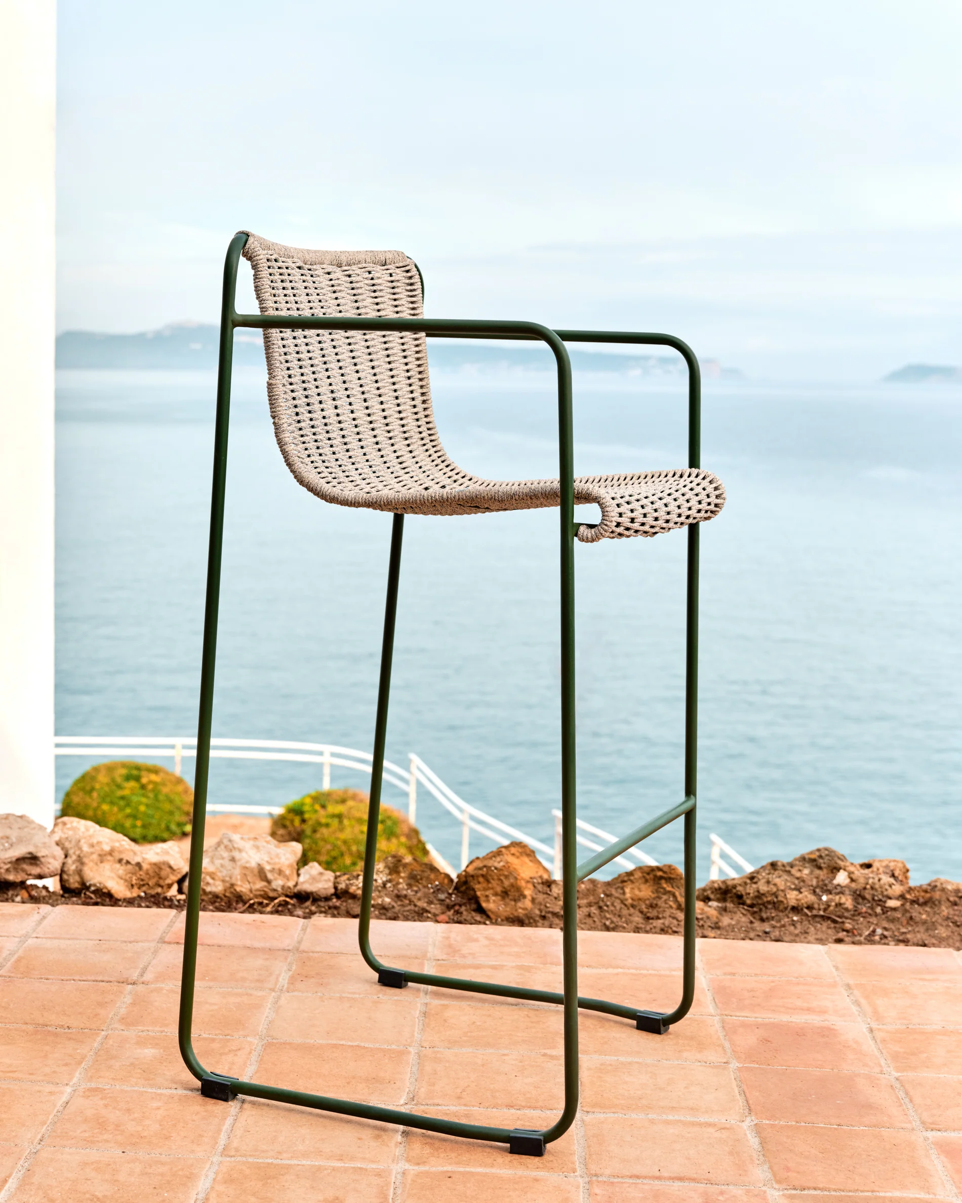 Maurina stool in green galvanised steel and ecru and grey rope cord 74,5cm