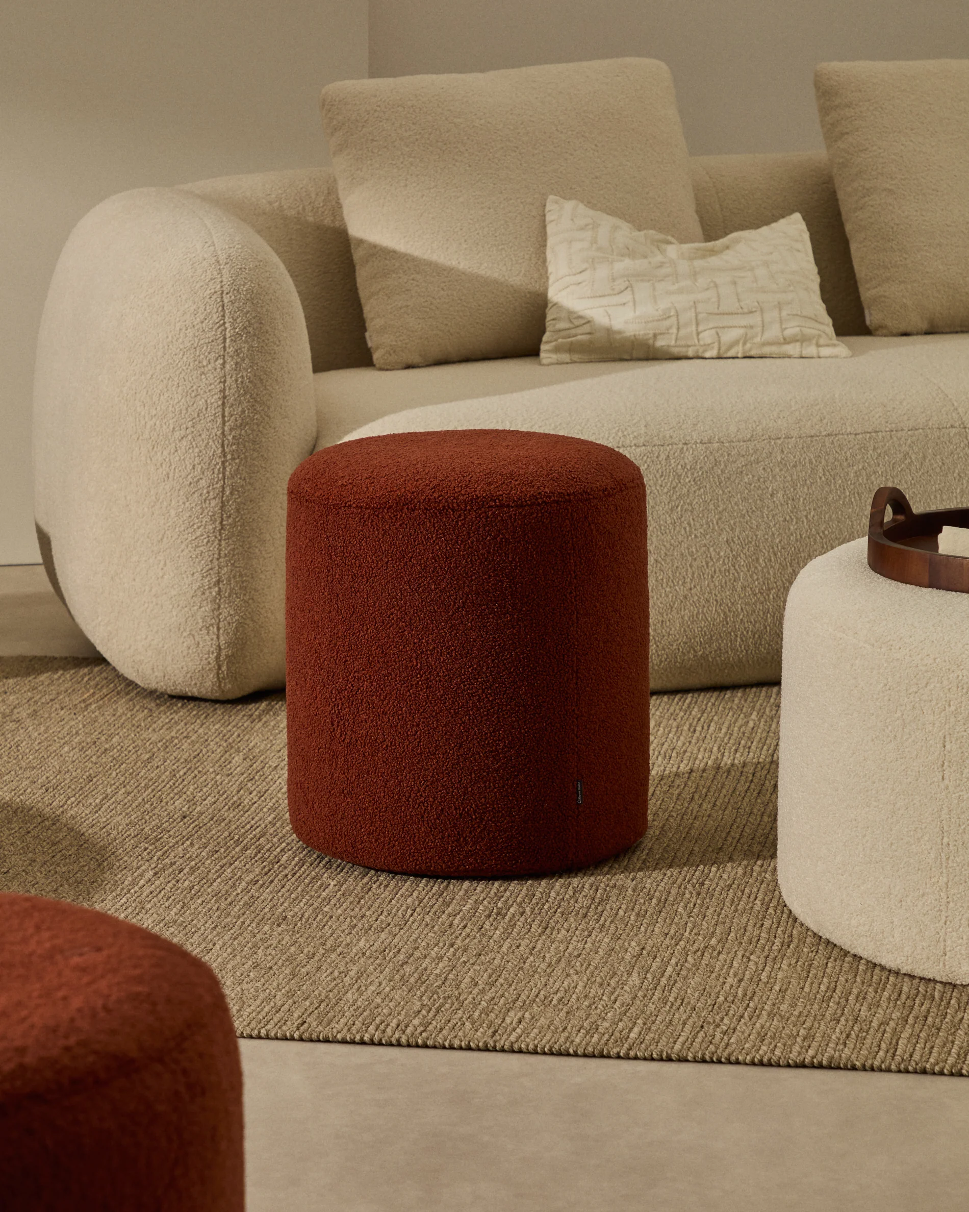 Kaeli footrest cover in terracotta bouclé Ø 43 cm