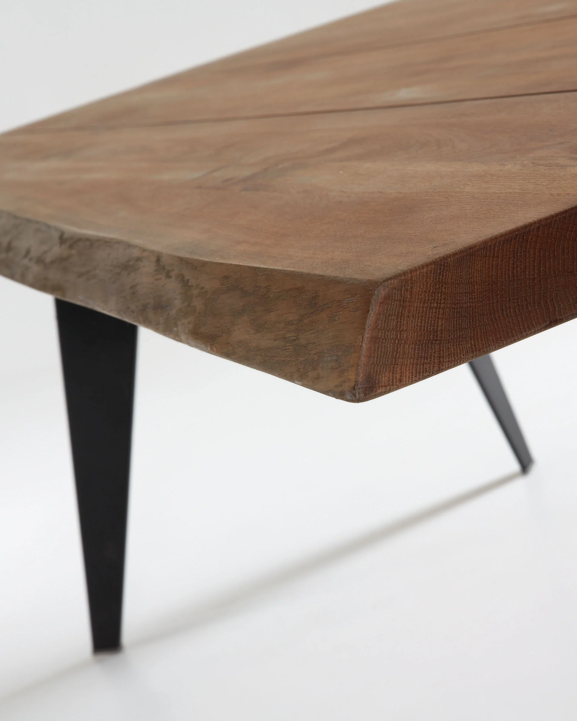 Koda oak veneer table with a distressed finish and black steel legs, 180 x 100 cm