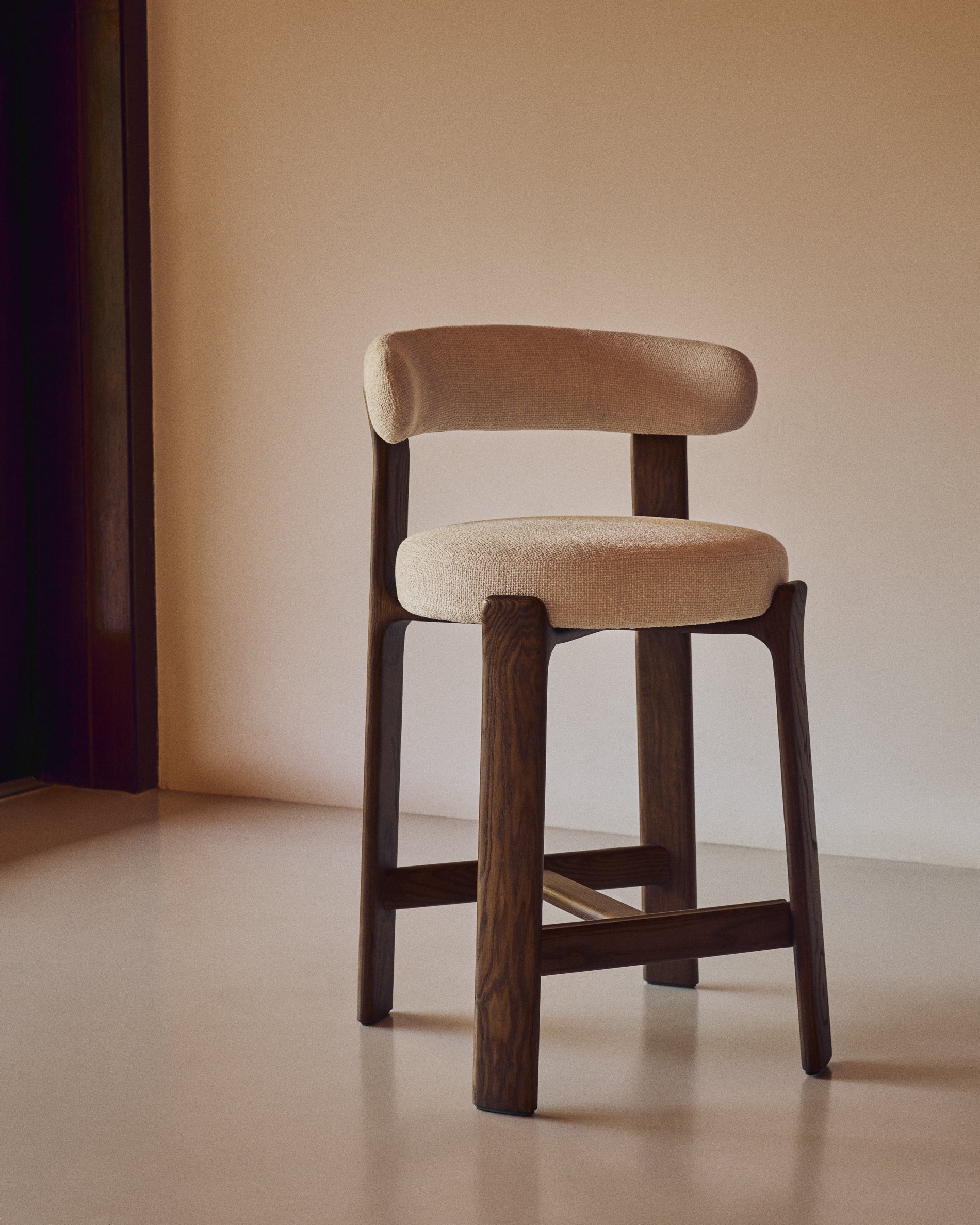 Granite stool in beige chenille and solid ash wood with walnut-coloured finish FSC 100% 65cm