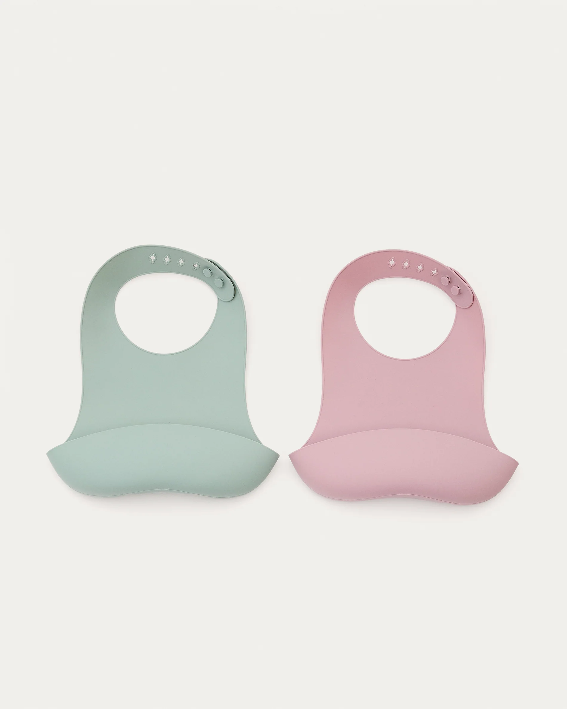 Lili set of two bibs in pink and turquoise silicone