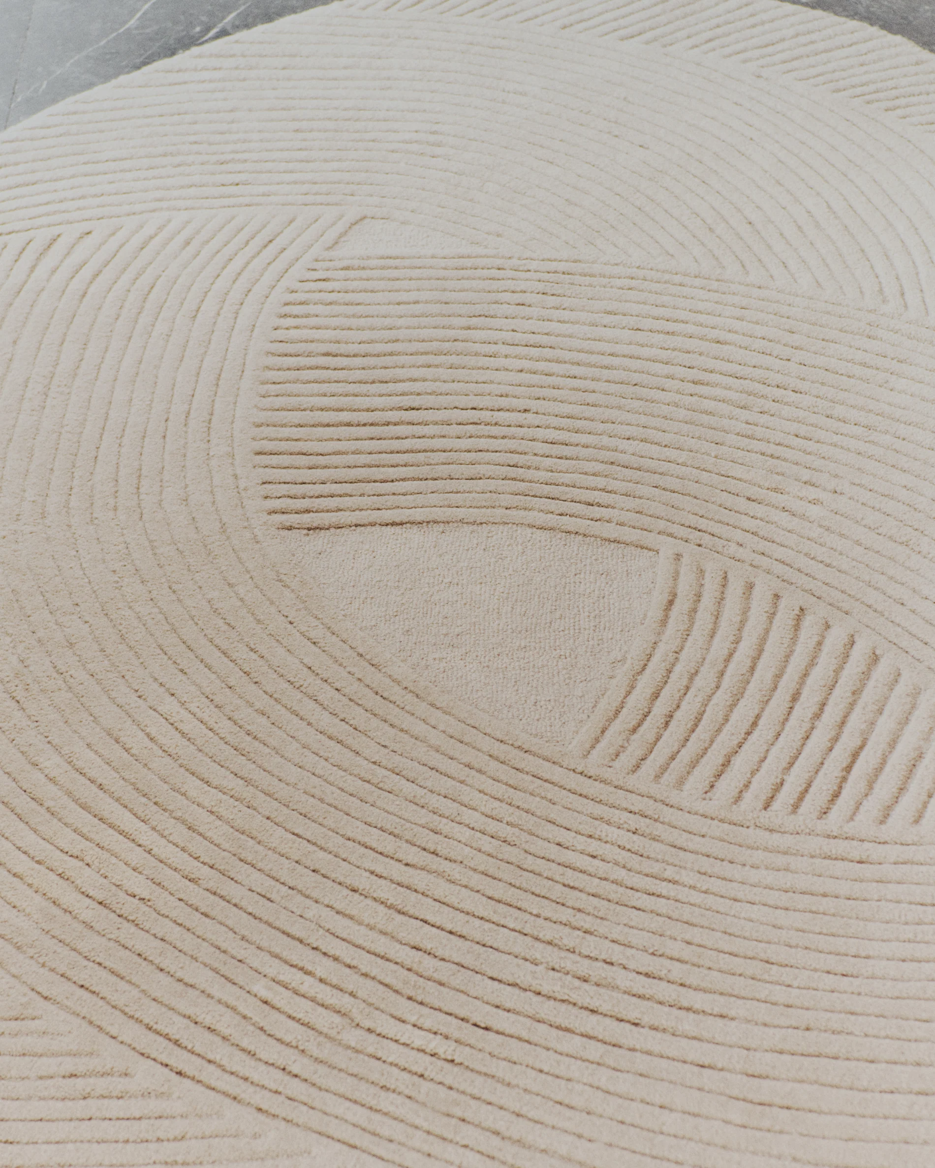 Domm beige wool rug, Ø 200 cm