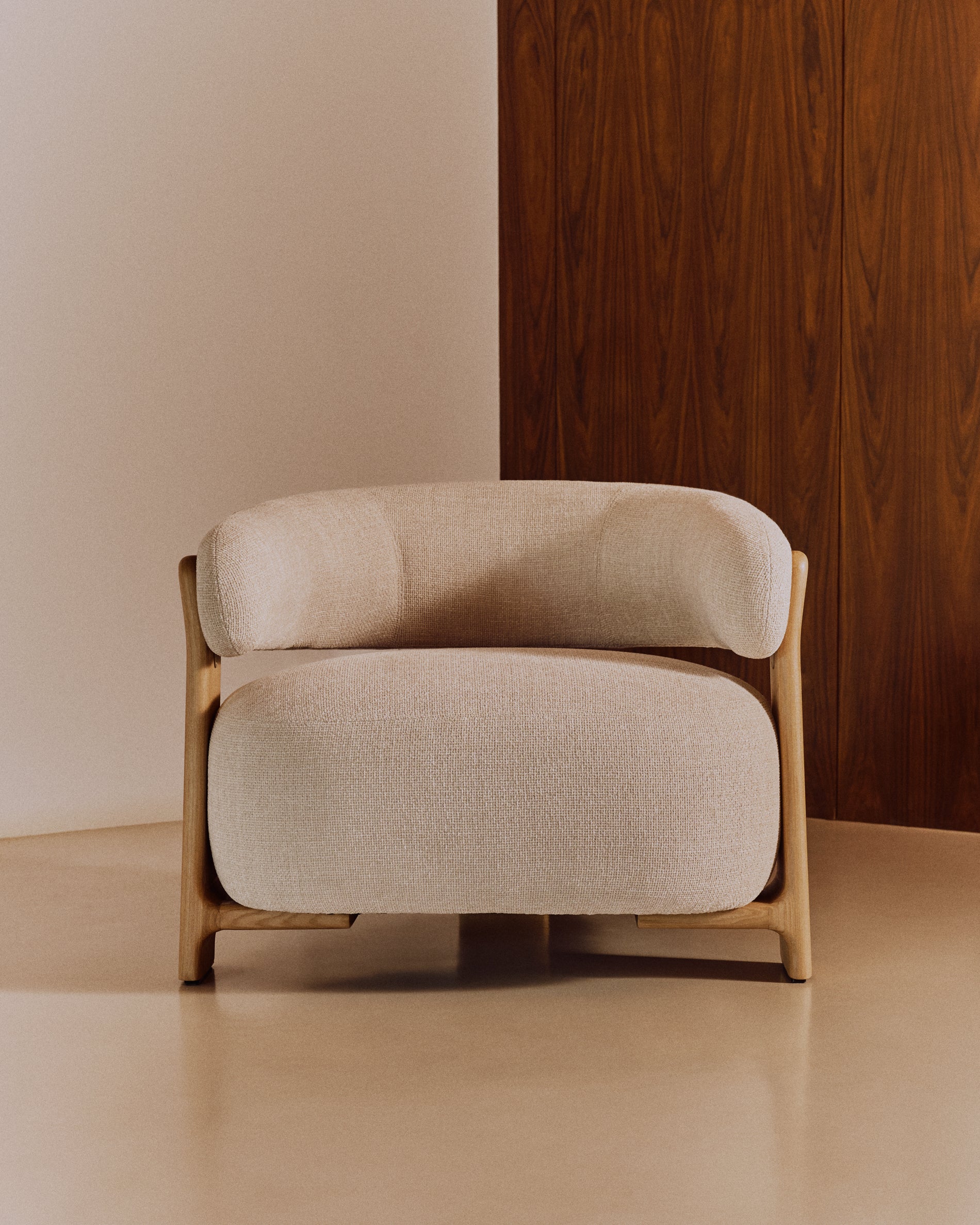 Granite beige chenille armchair with solid ash wood legs in a natural tone finish FSC 100%