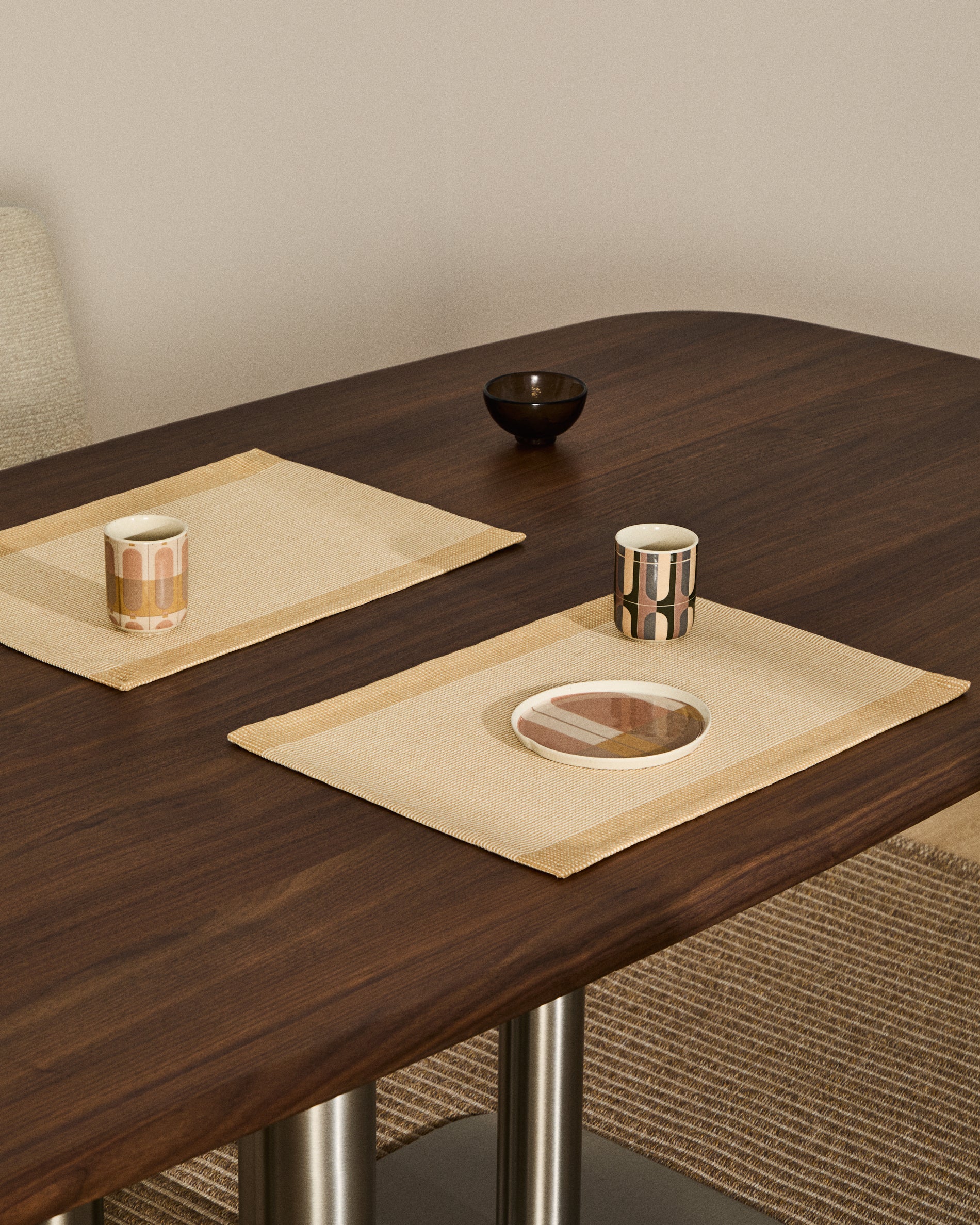 Julnet dessert plate in brown ceramic