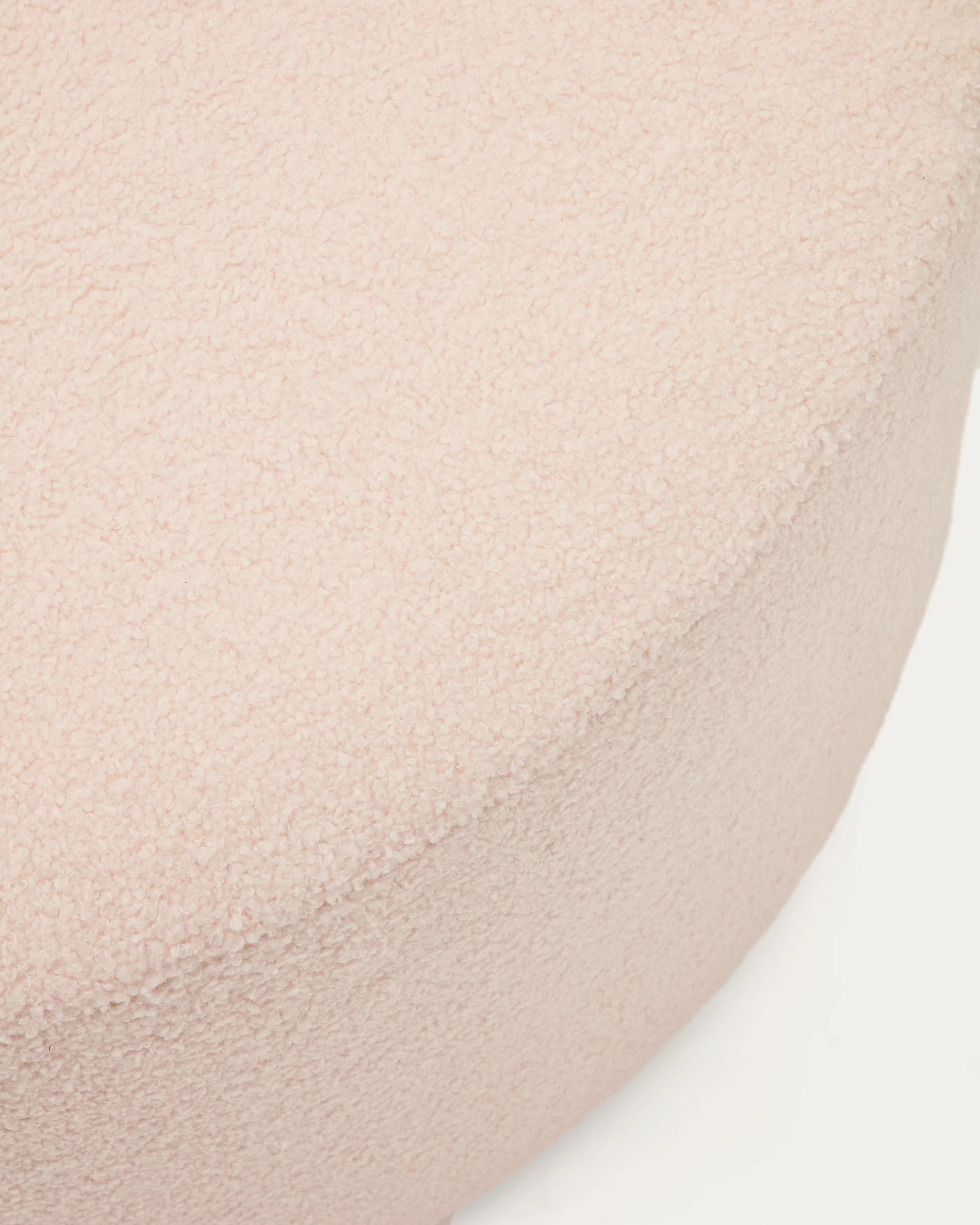 Kaeli footrest cover in pink bouclé Ø 120 cm