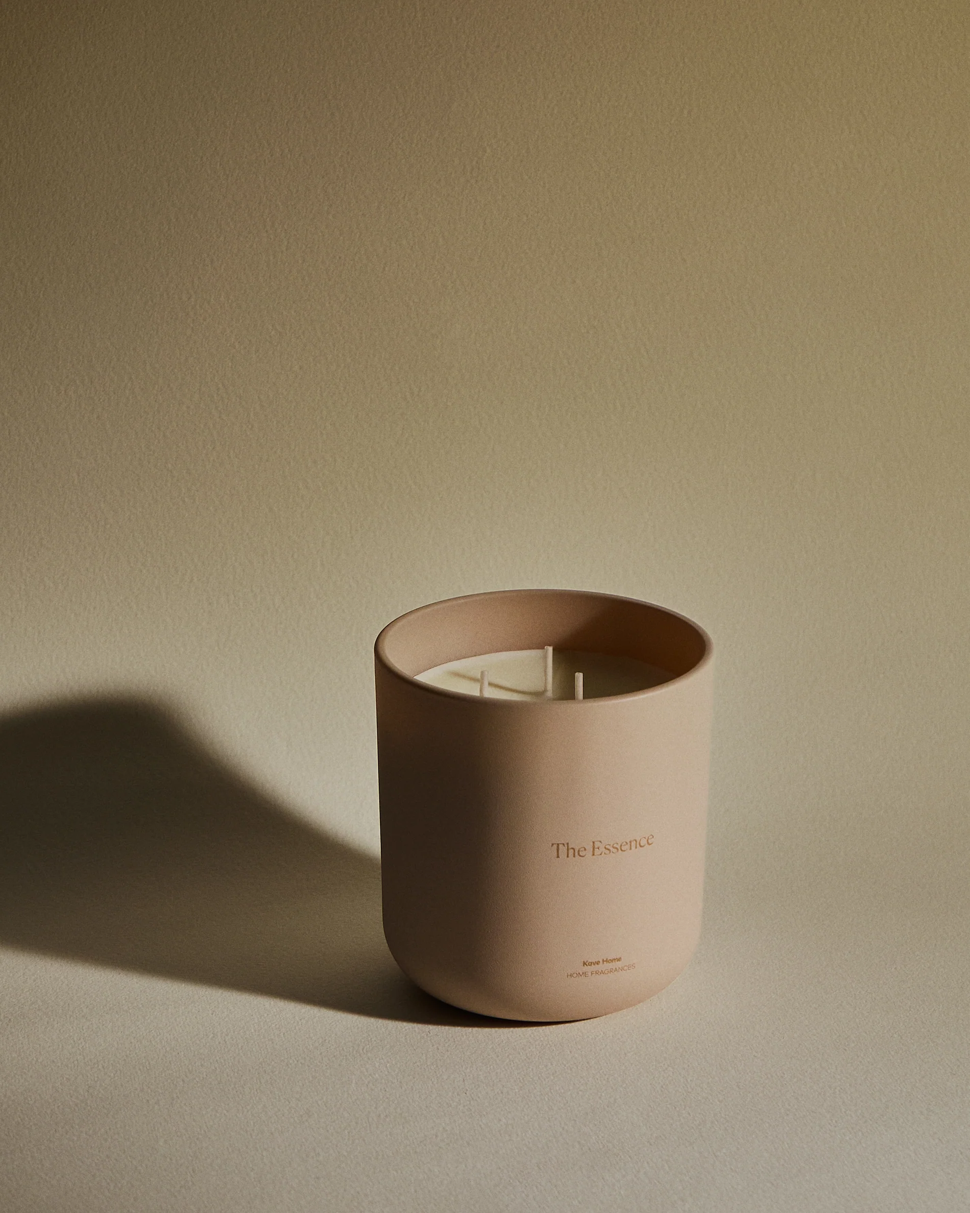 500g The Essence scented candle