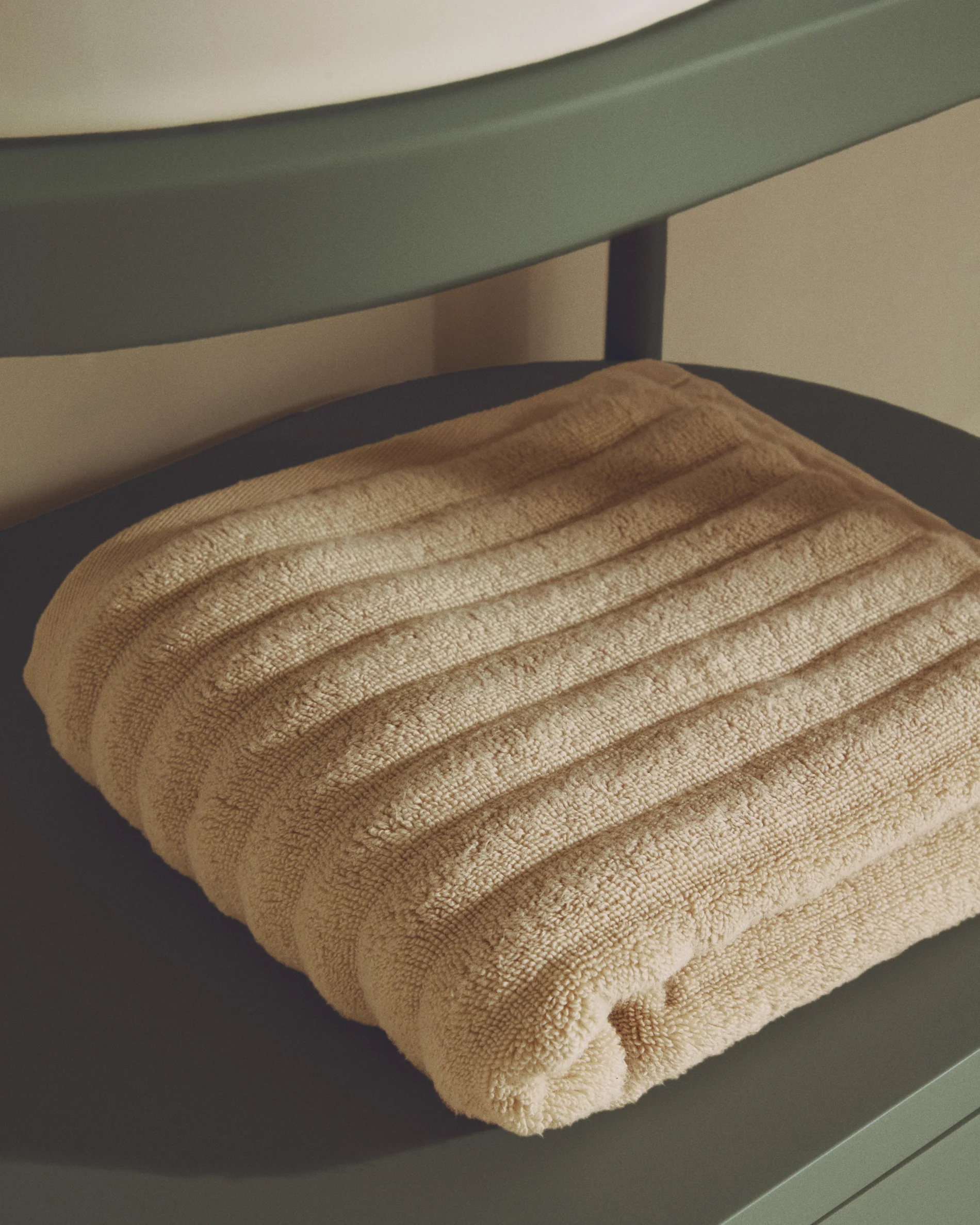 Navira 100% cotton beige bath towel 70 x 140cm