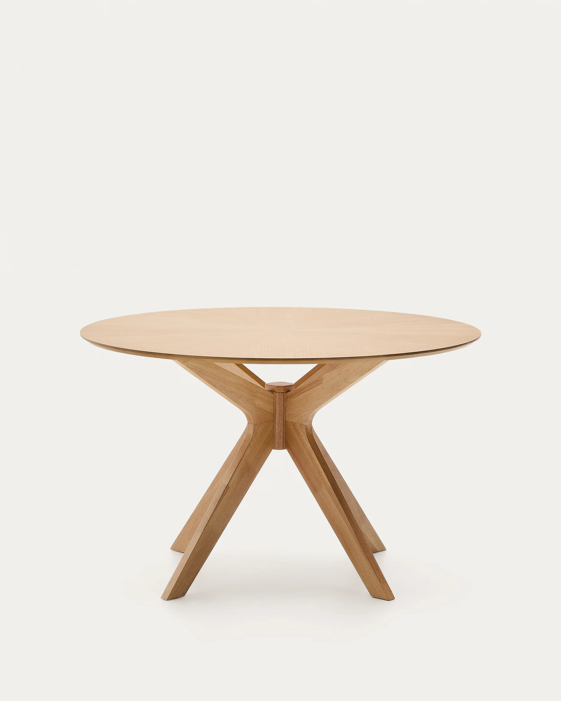 Naanim round table in oak veneer, Ø 120 cm
