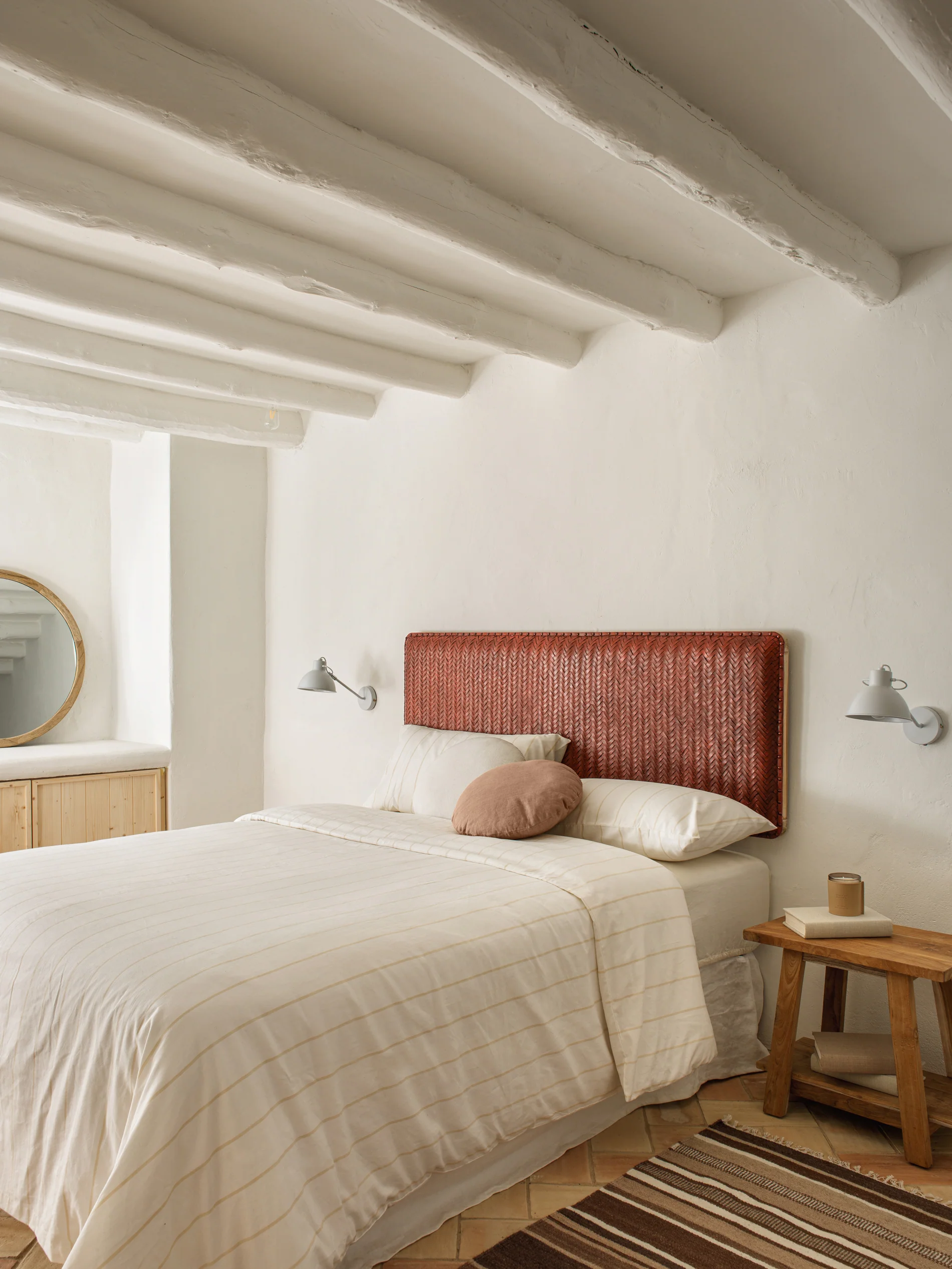 Natesa solid teak wood and leather headboard, for 160 cm beds