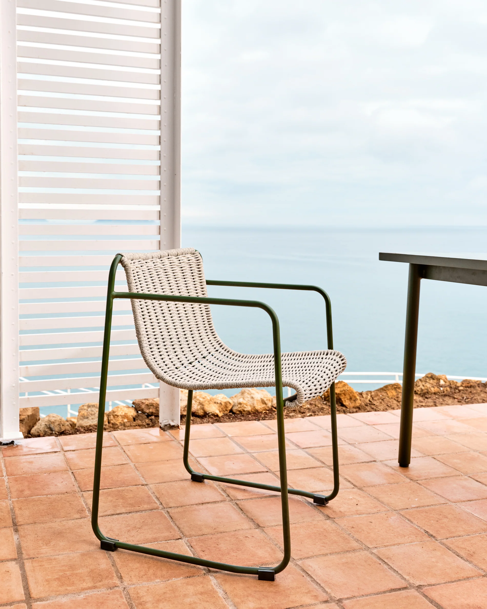 Maurina chair in green galvanised steel and ecru and grey rope cord